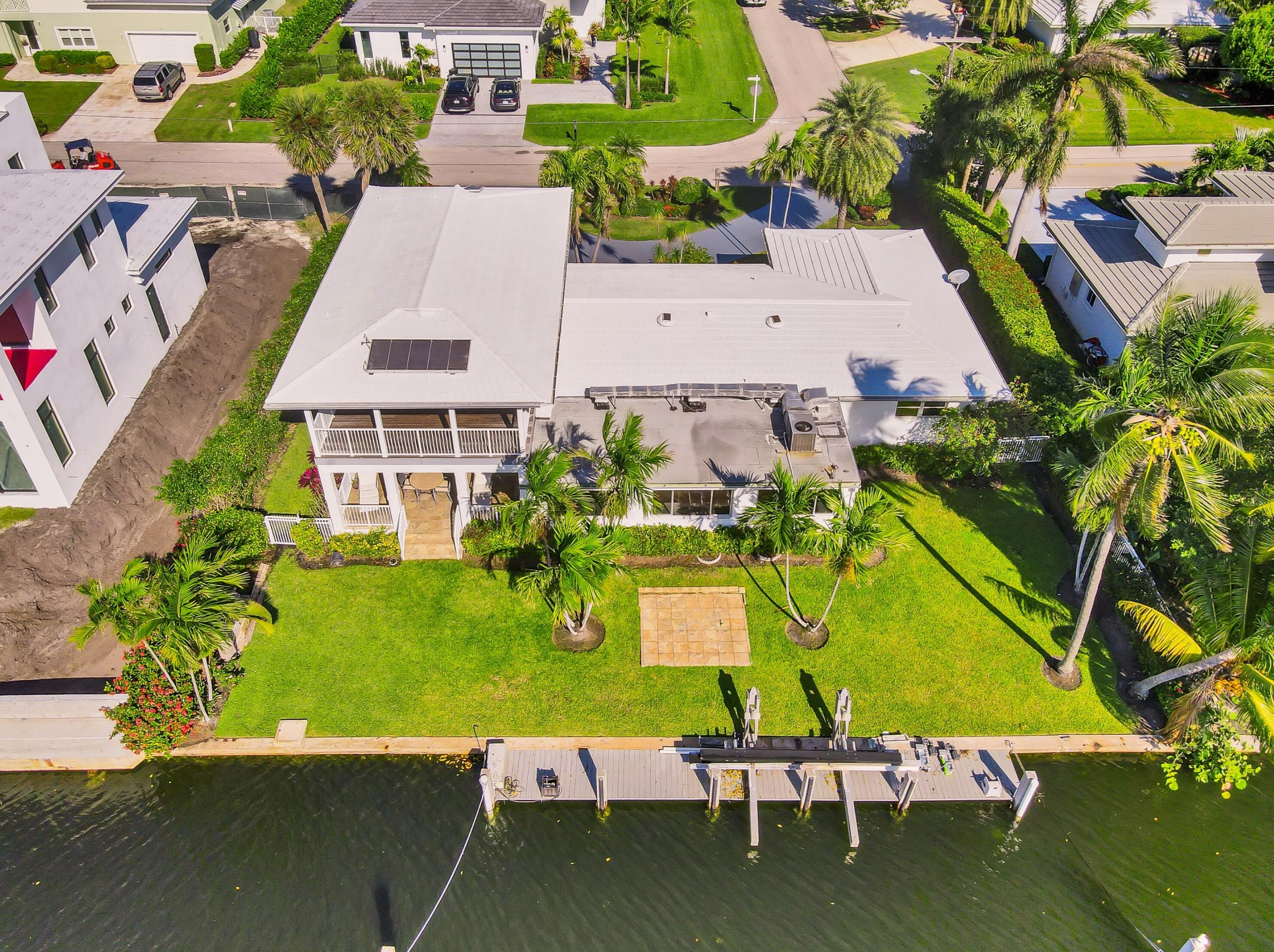 2 Inlet Cay Dr, Boynton Beach, FL 33435