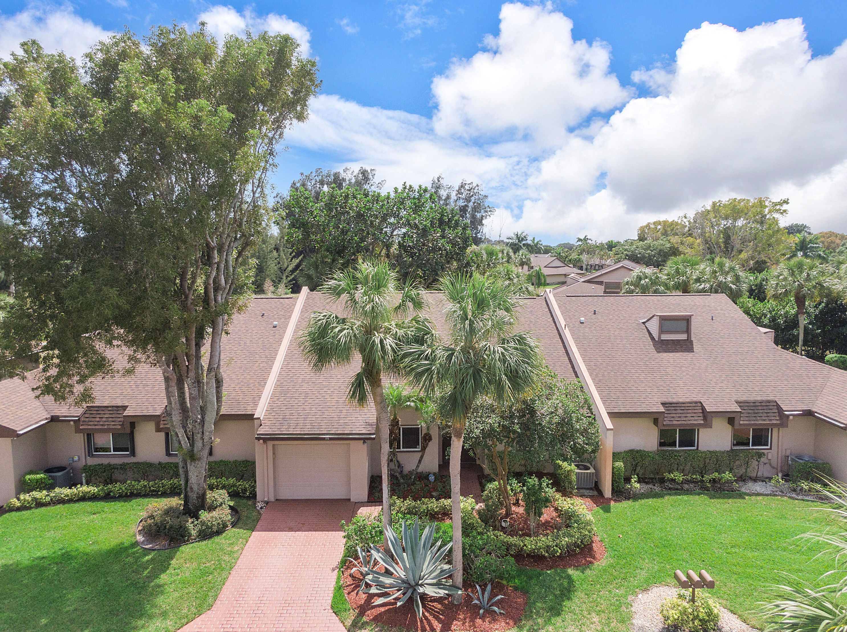 4718 Fountains Dr S, Lake Worth, FL 33467