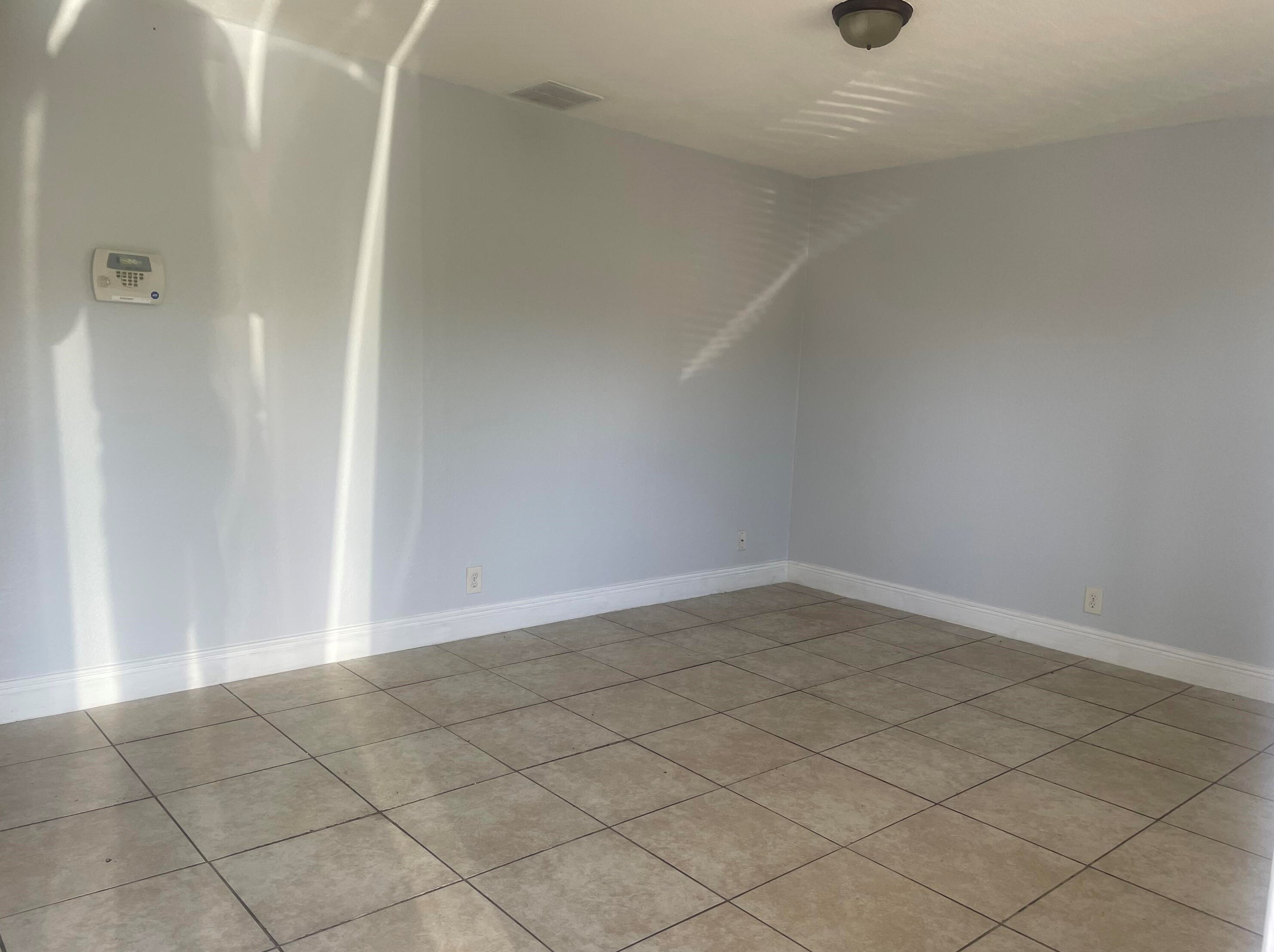 2830 Avenue S #c3, West Palm Beach, FL 33404