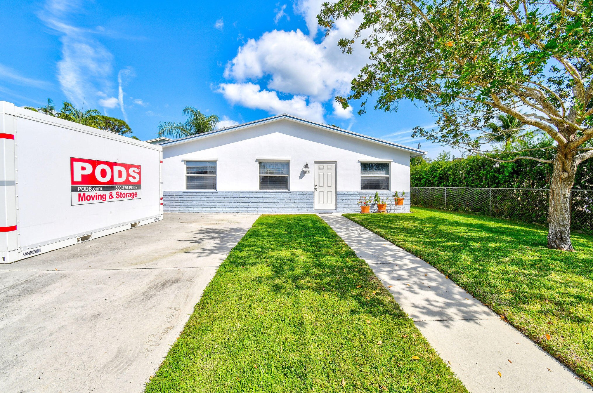 305 5th St, Jupiter, FL 33458