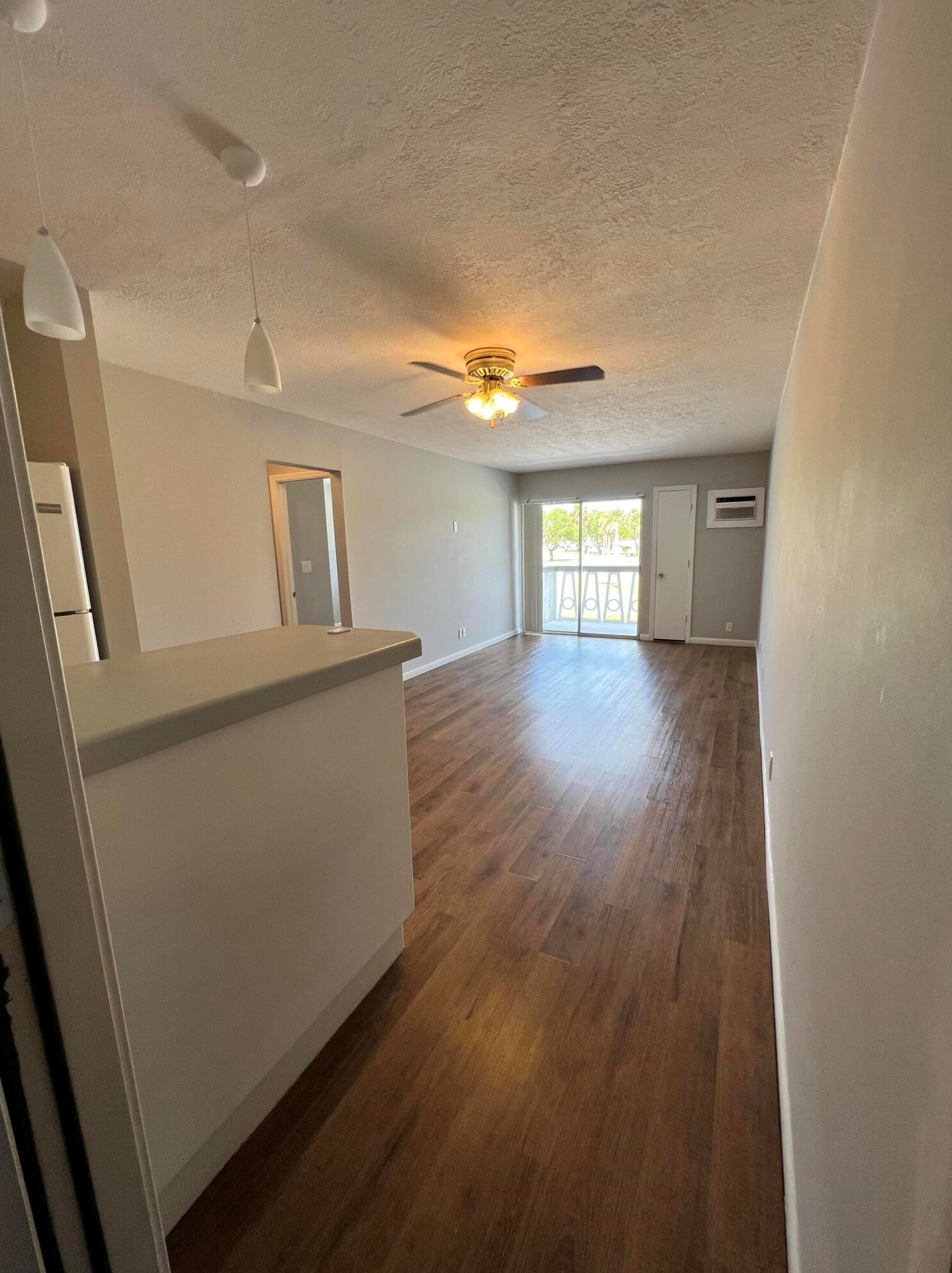 510 Lake Shore Dr Apt 20, West Palm Beach, FL 33403