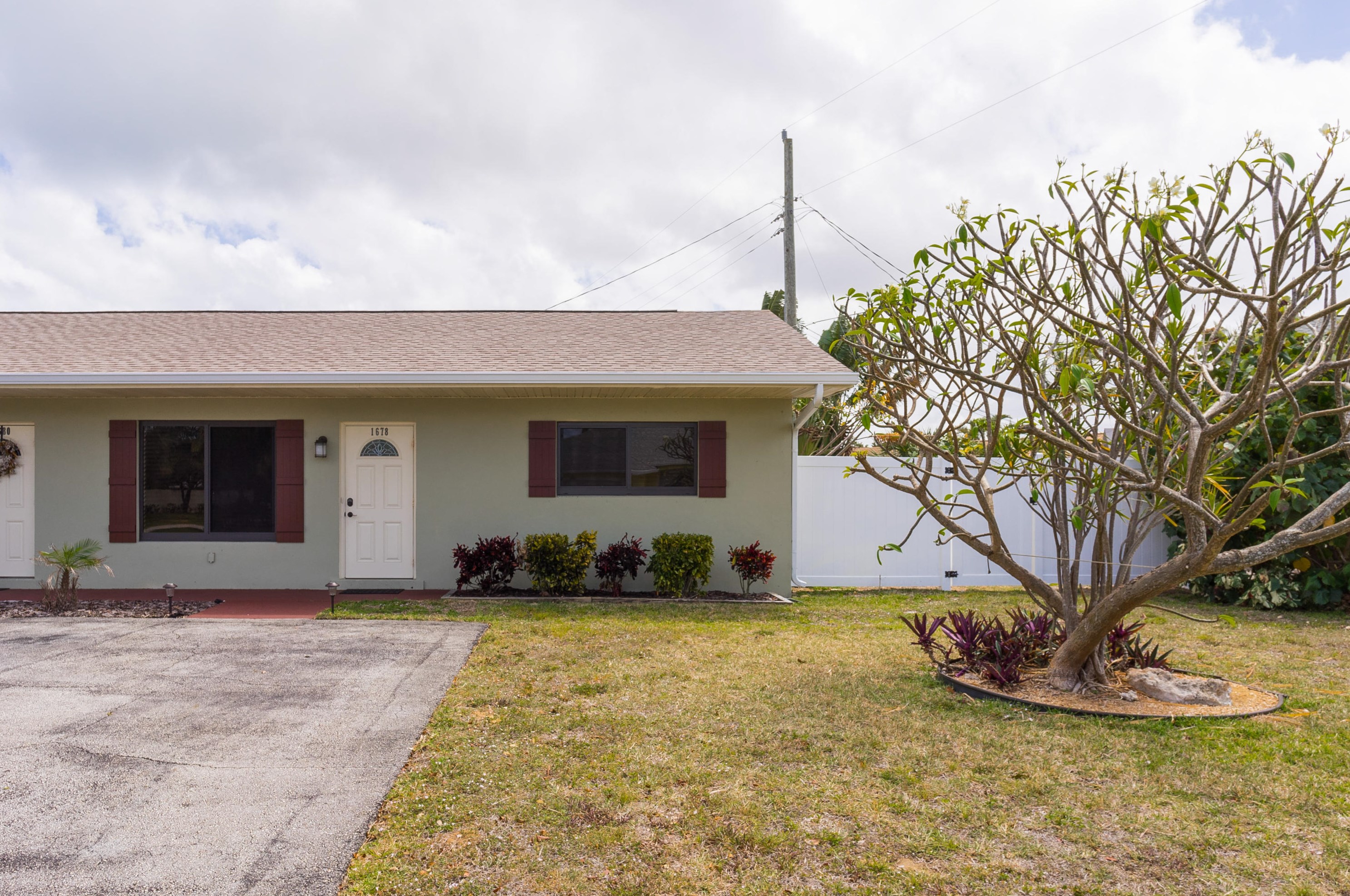 1680 Park St, West Palm Beach, FL 33408