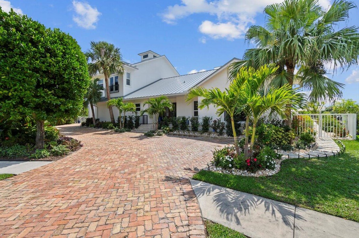169 Apollo Cir, Jupiter, FL 33477