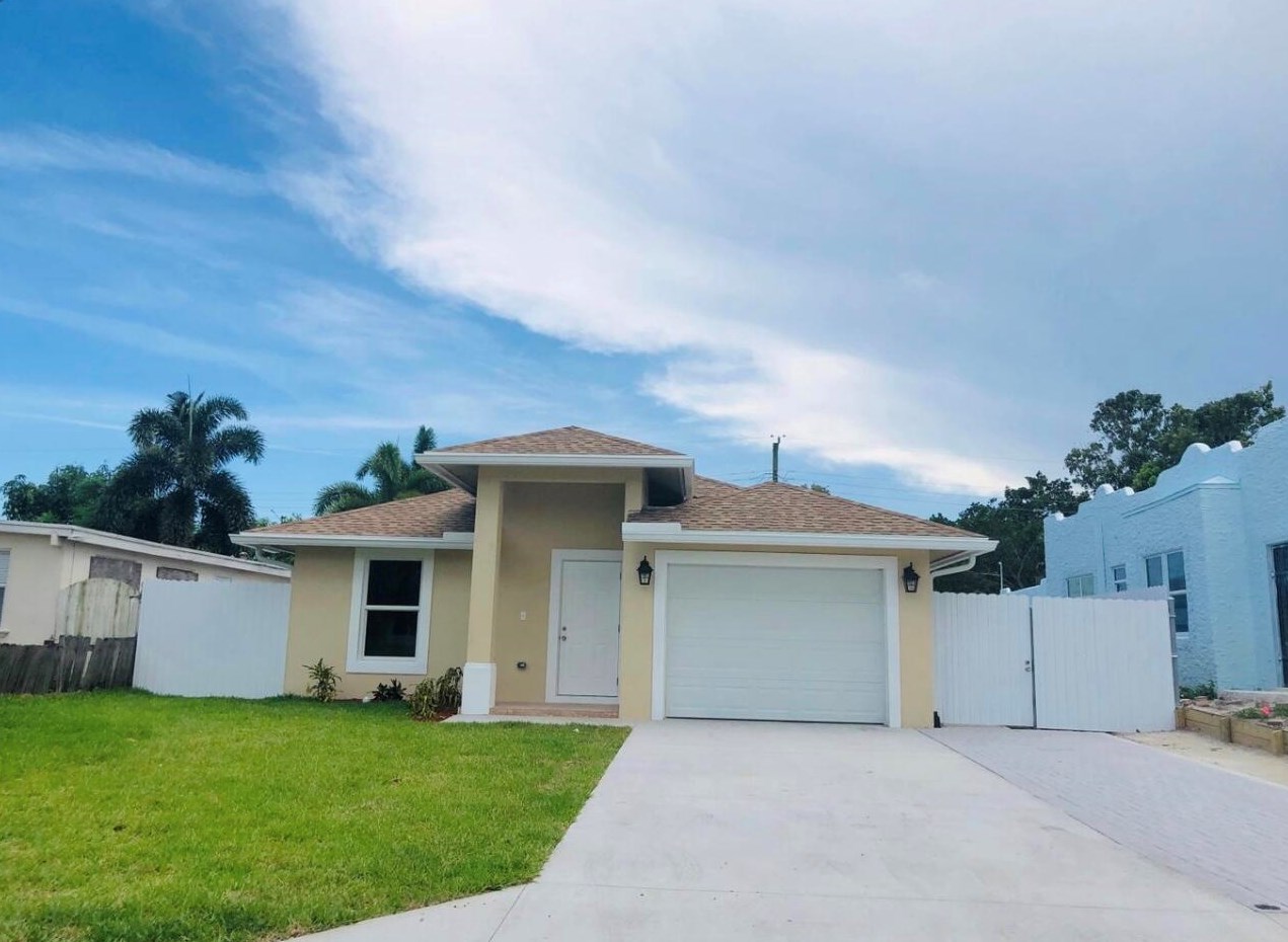 1032 Francis St, West Palm Beach, FL 33405