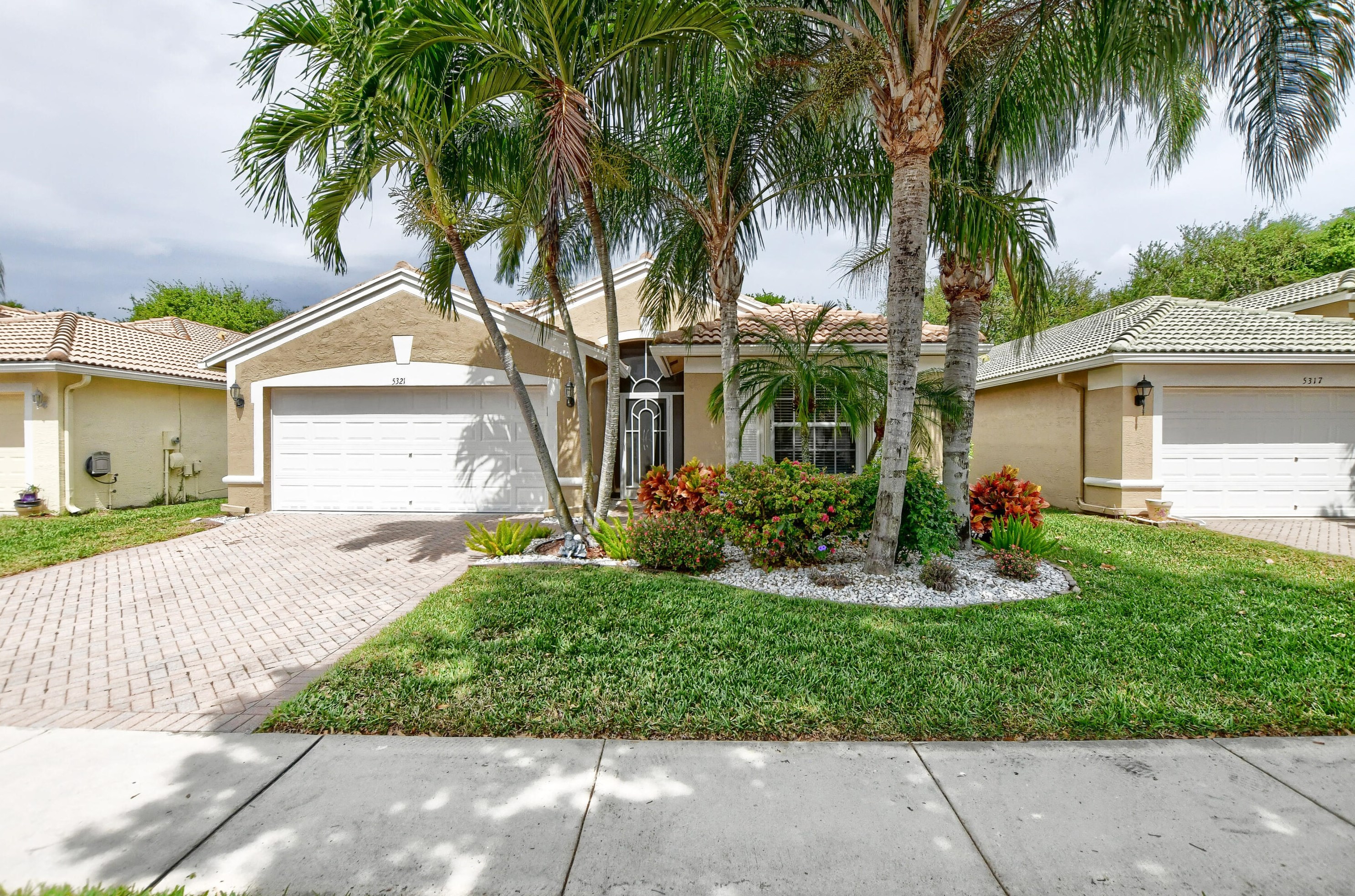 5321 Toscana Trl, Boynton Beach, FL 33437-2083