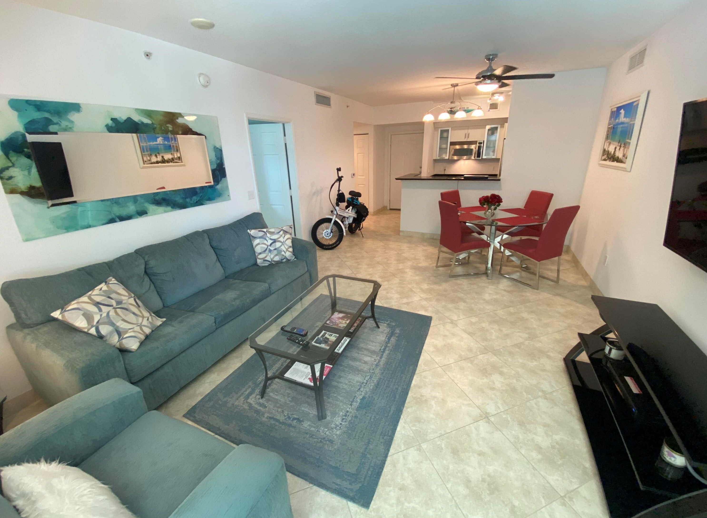 700 E Boynton Beach Blvd #203, Boynton Beach, FL 33435