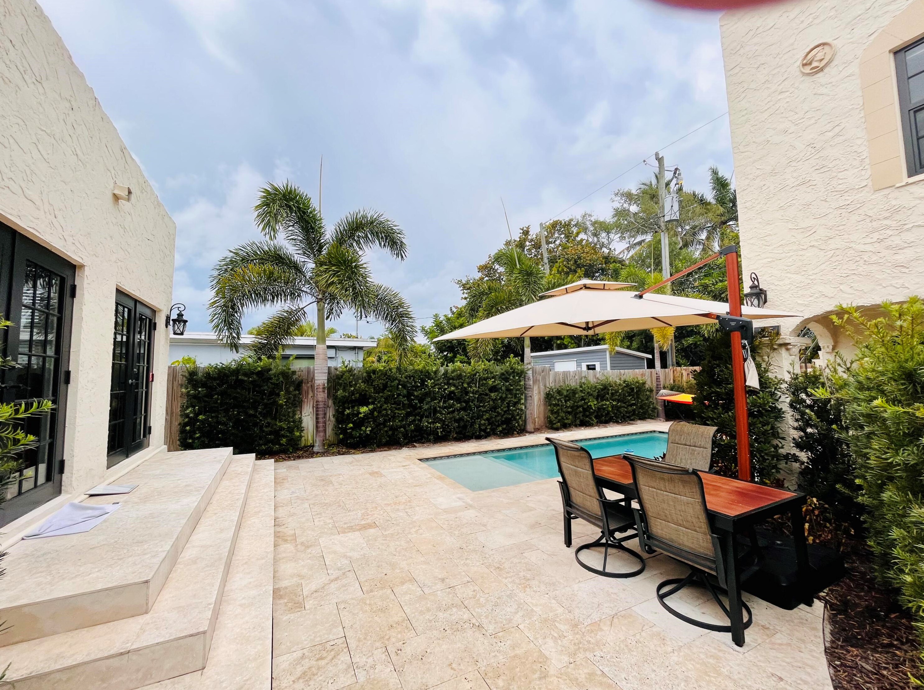 843-845 Claremore, West Palm Beach, FL 33401