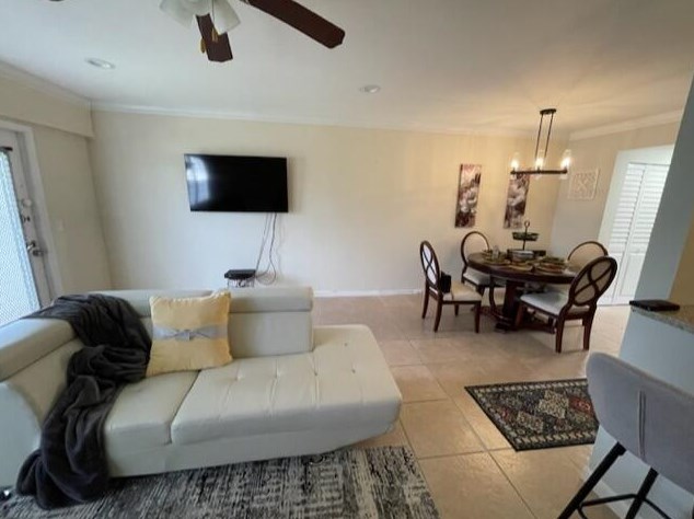 118 Mansfield C, Boca Raton FL  33434-4926 exterior