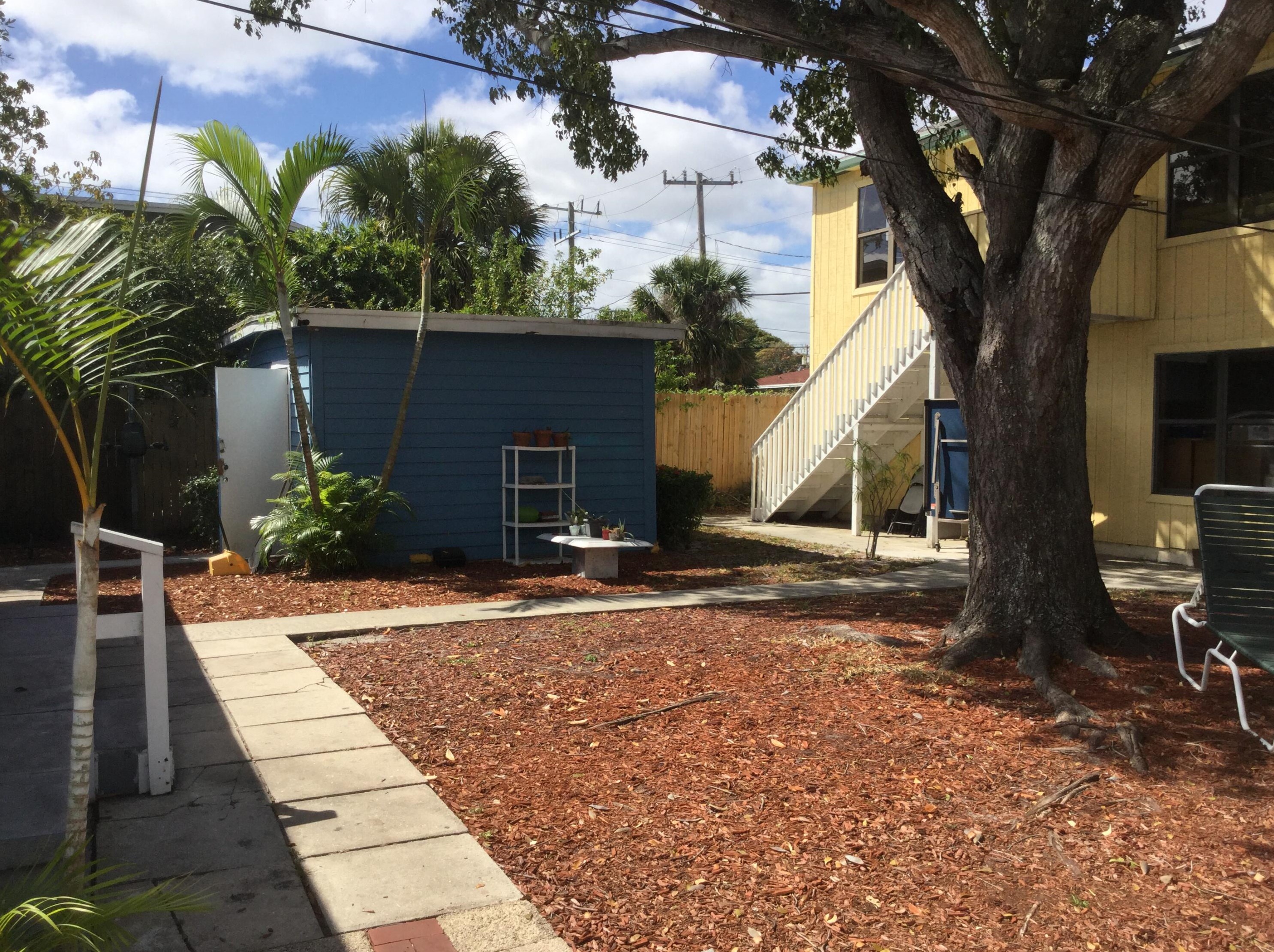 2015 Broward Ave, West Palm Beach, FL 33407
