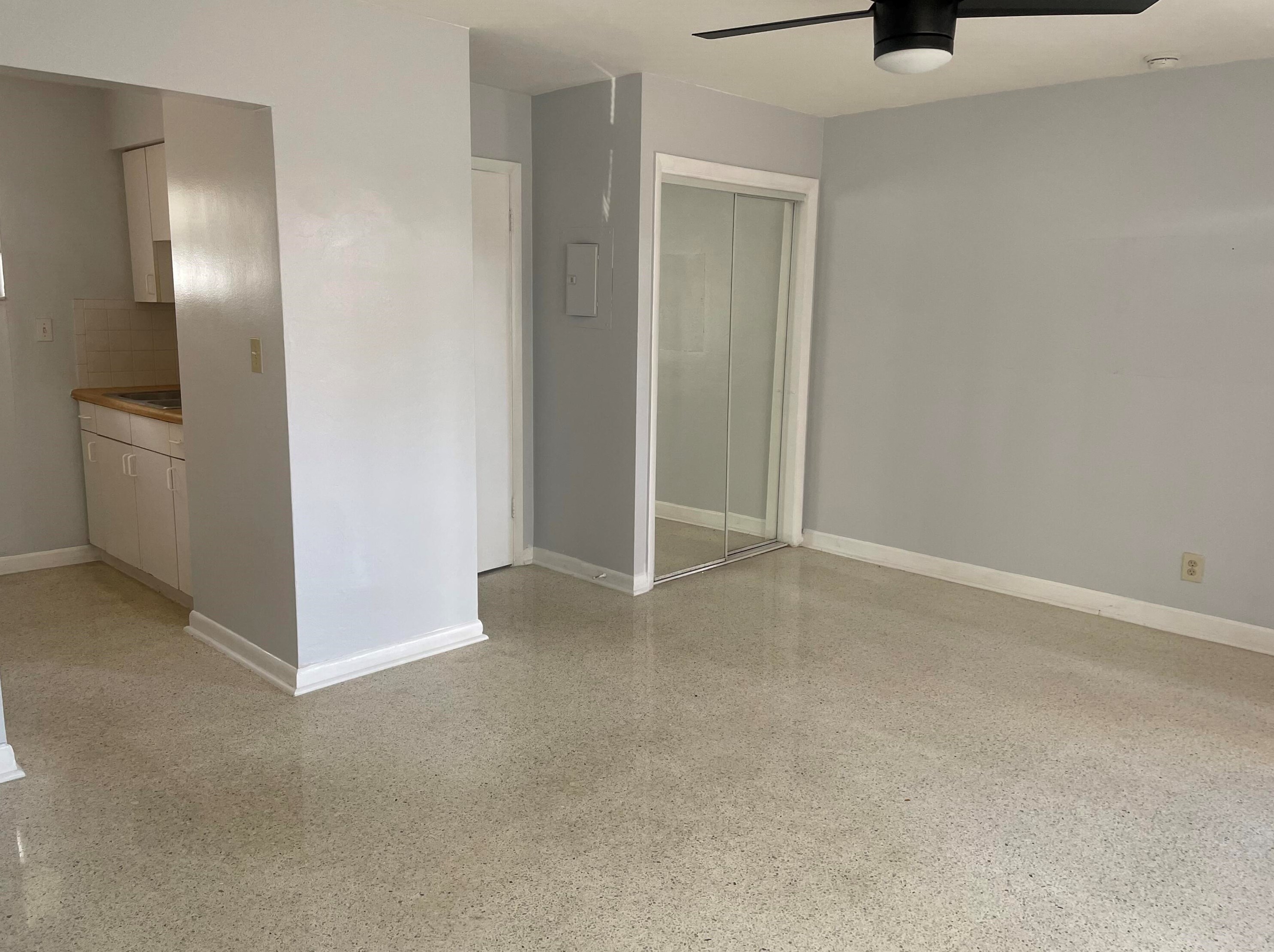 1150 Blue Heron Blvd W #1, West Palm Beach, FL 33404