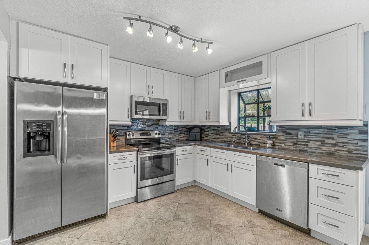 22347 Thousand Pines Ln, Boca Raton, FL 33428-3802