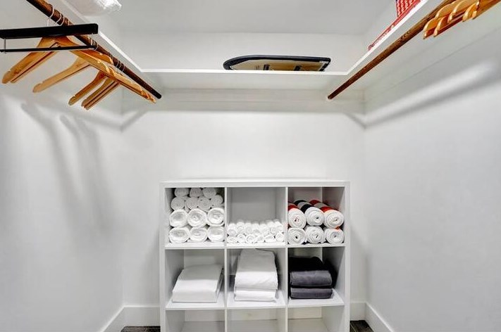 2523 Mckinley St, Hollywood FL  33020-3019 exterior