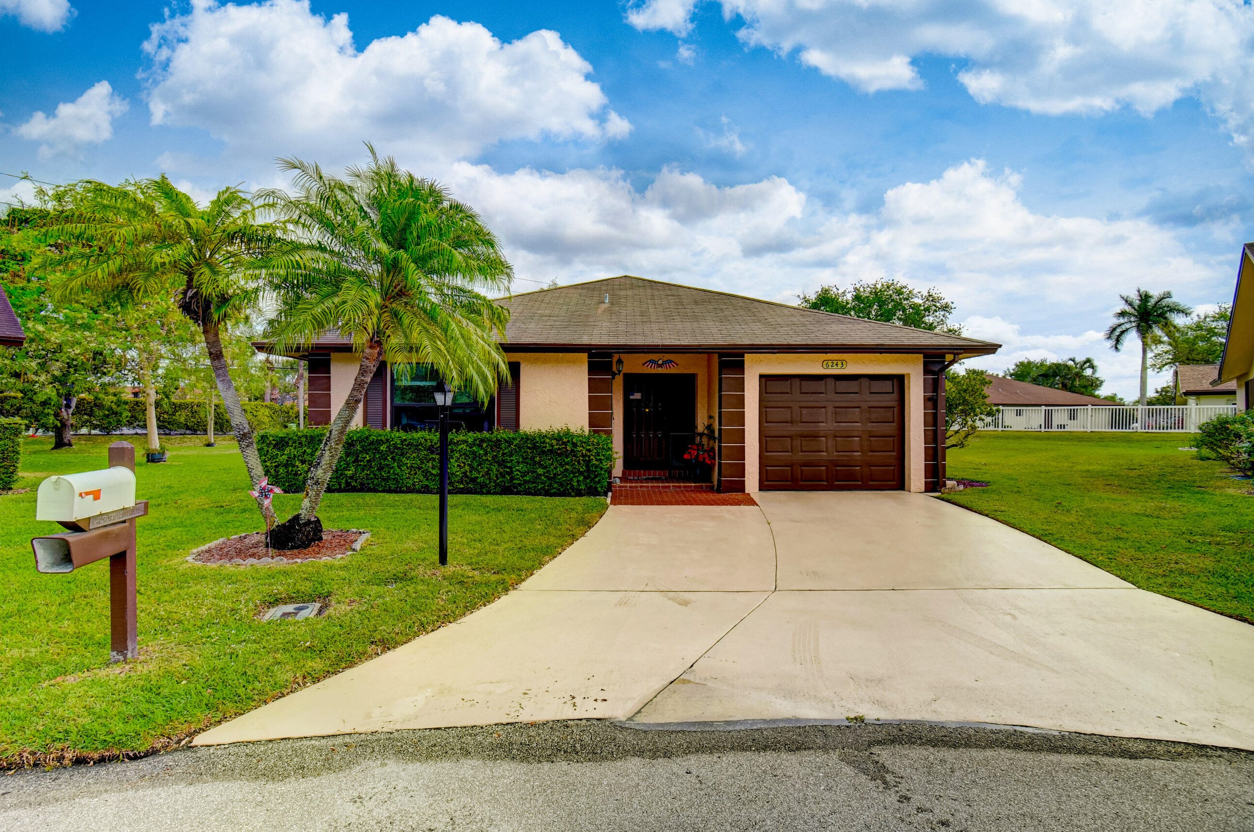 6243 Red Cedar Cir, Lake Worth, FL 33463-8330