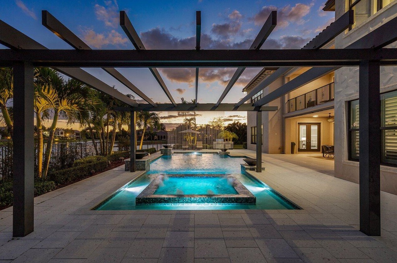 17511 Cadena Dr, Boca Raton, FL 33496-1067