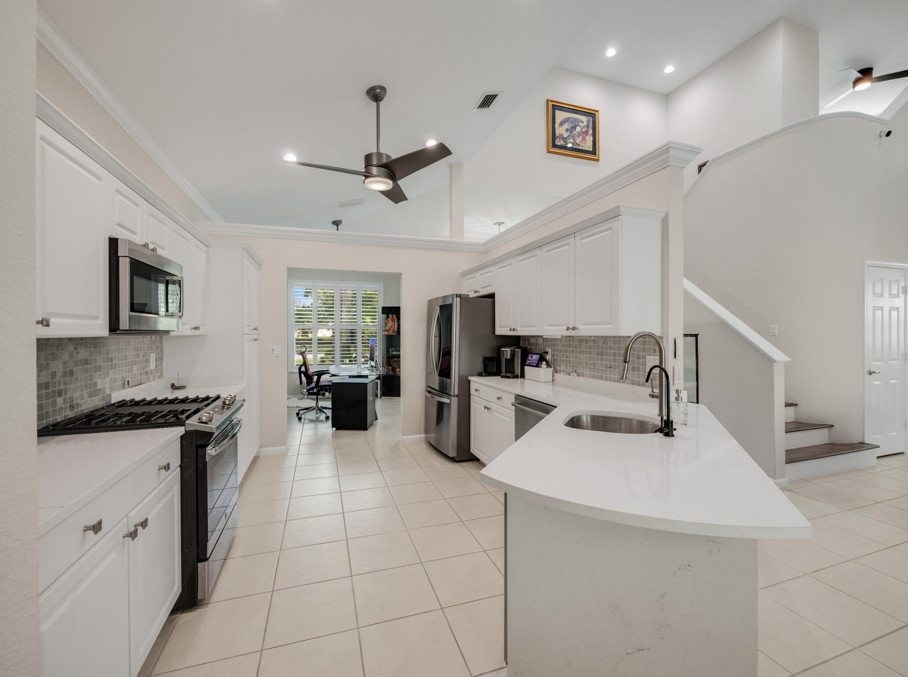 8085 Morningwood Pl, Hobe Sound FL  33455-7921 exterior