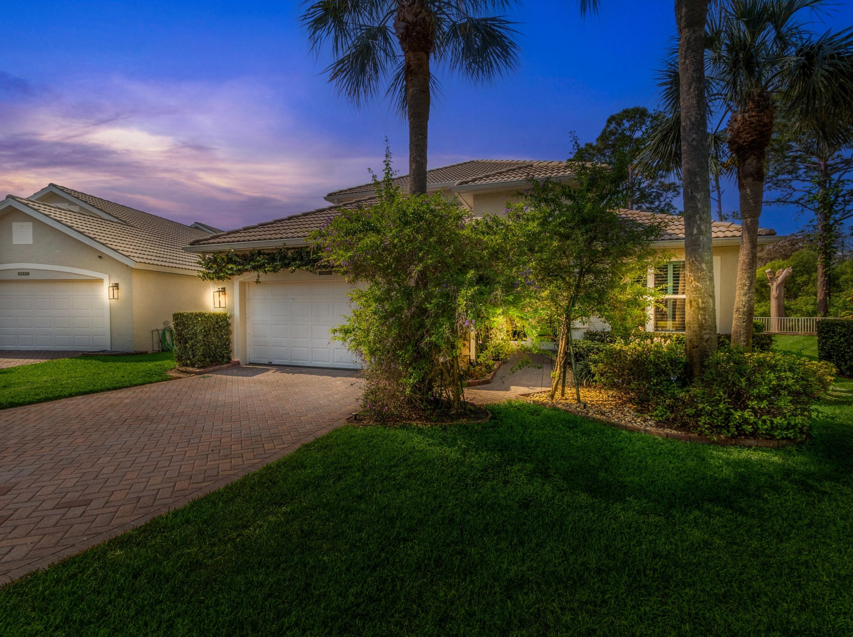 8085 Morningwood Pl, Hobe Sound FL  33455-7921 exterior