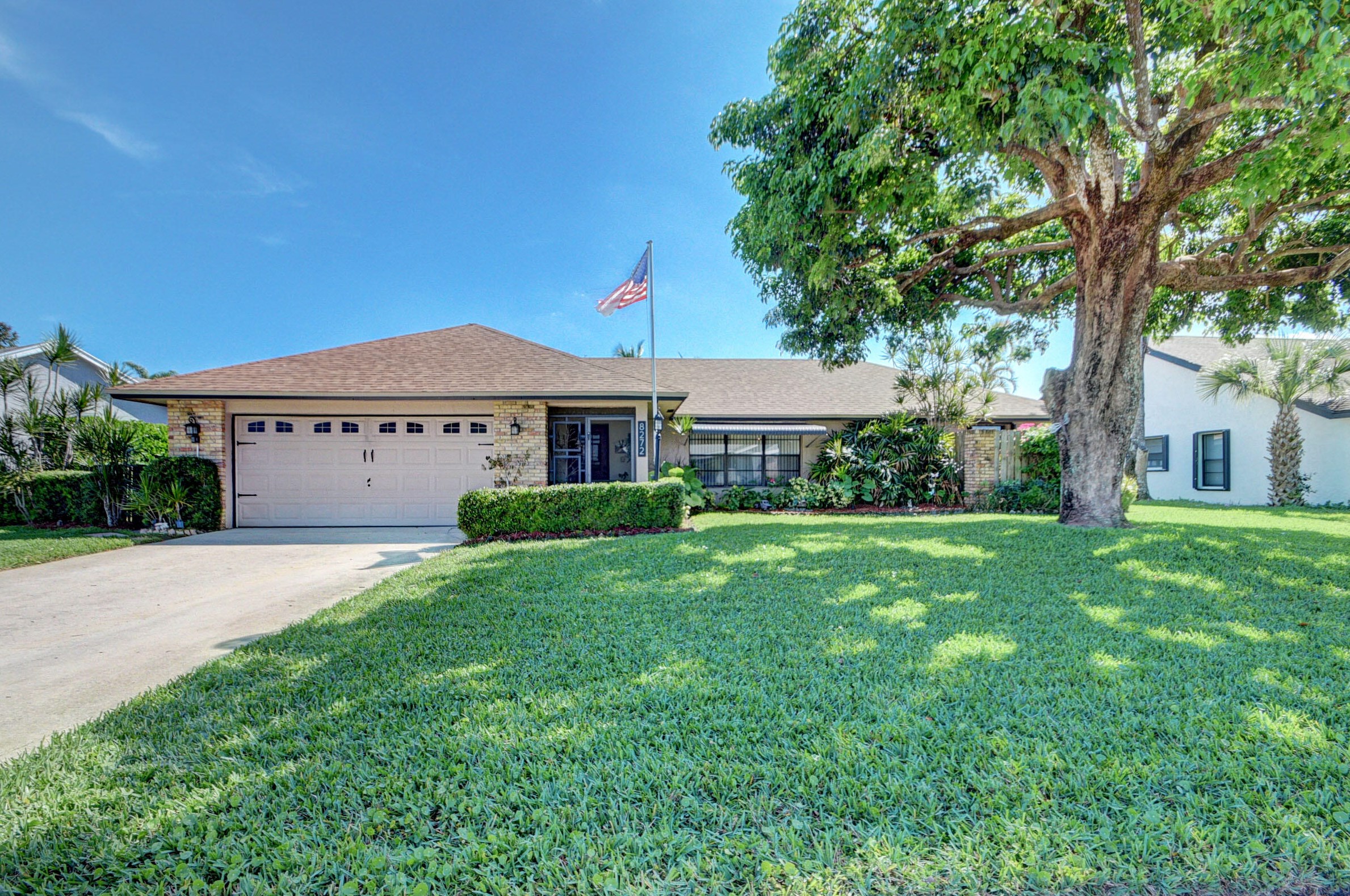 8272 Blue Cypress Dr, Lake Worth, FL 33467-6206