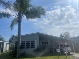 3385 Lake Overlook Pl, Lake Worth, FL 33462