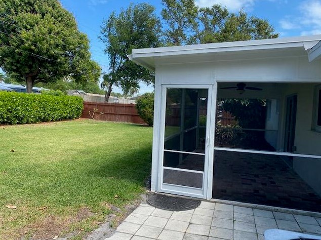 363 Beacon St, Jupiter FL  33469-3001 exterior