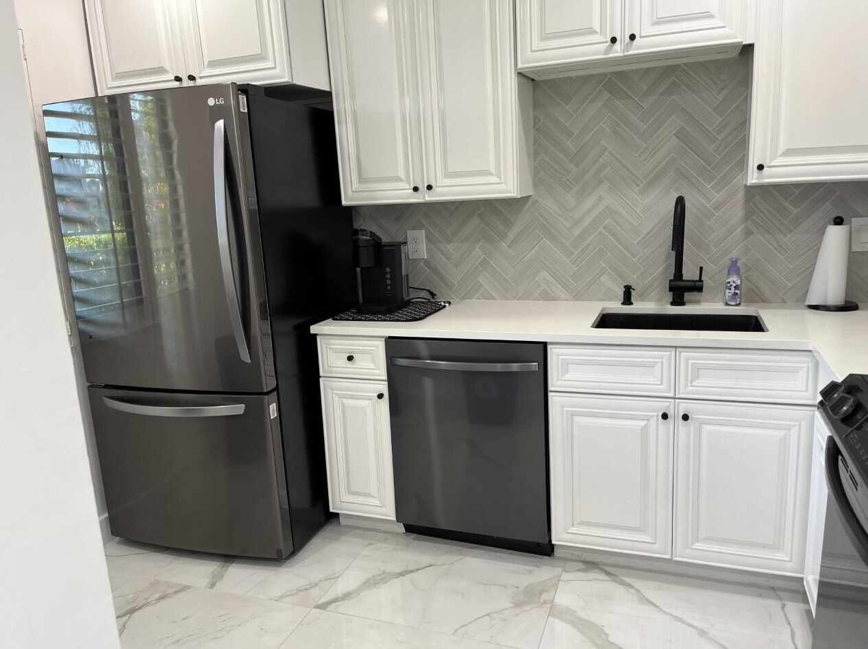 4254 Deste Ct #106, Lake Worth, FL 33467