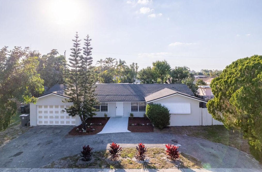 1283 Wynnewood Dr, West Palm Beach, FL 33417-5660