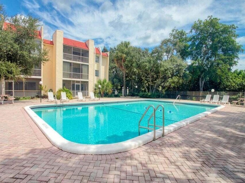 634 Nw 13th St Apt 25, Boca Raton, FL 33486