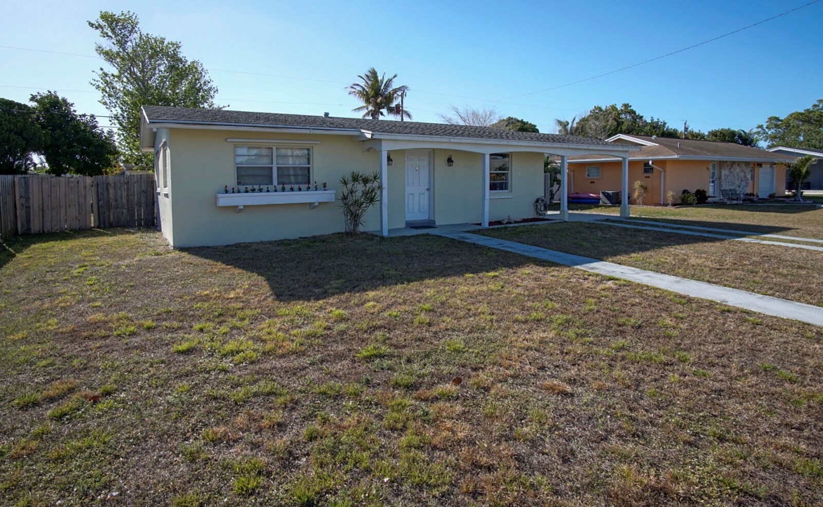 775 Se Solaz Ave, Fort Pierce, FL 34983