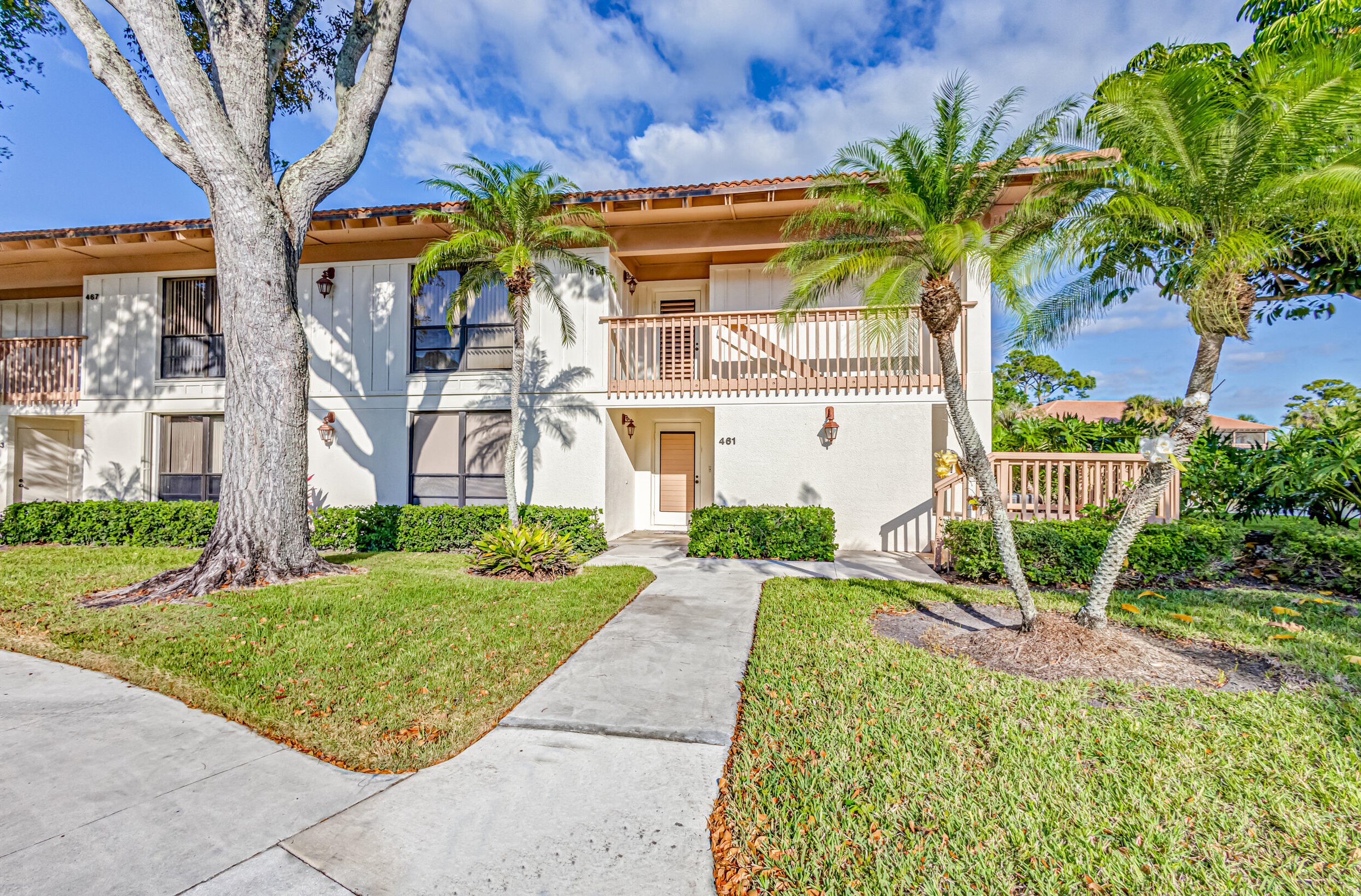 465 Brackenwood Ln N, West Palm Beach, FL 33418