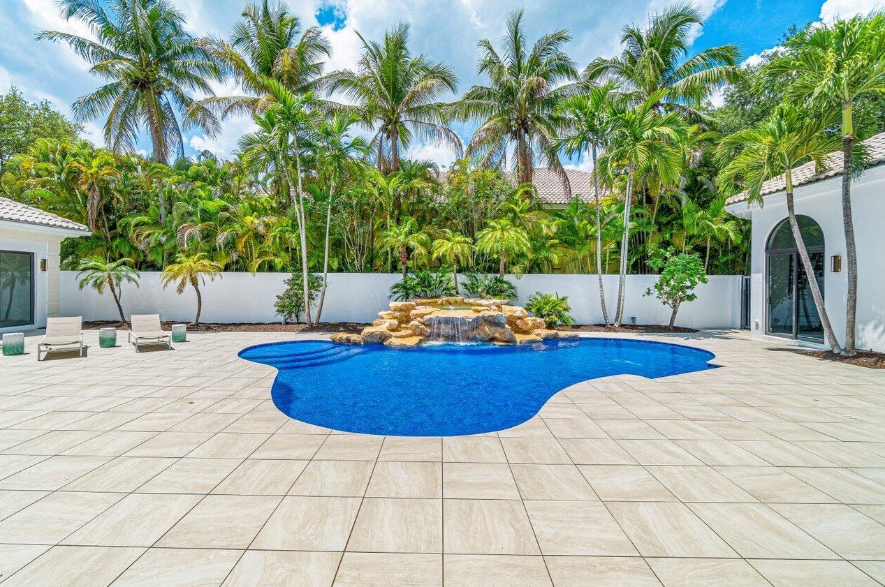 5967 Vintage Oaks Cir, Delray Beach, FL 33484