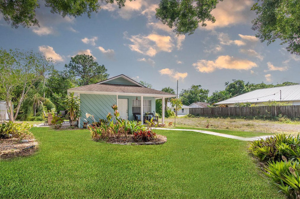 1416 26th Ave, Vero Beach, FL 32962