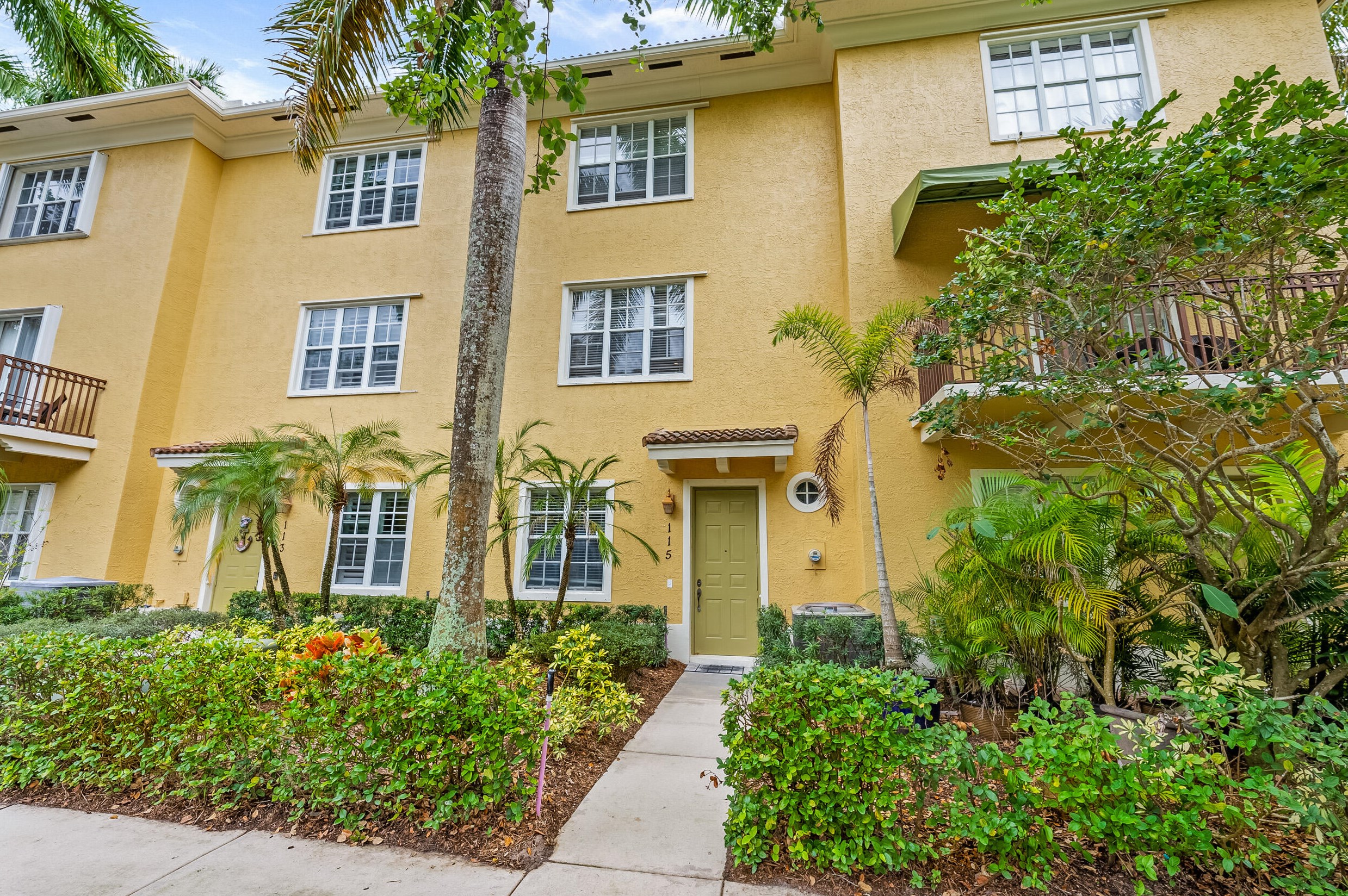 115 Apalachee Ln, Jupiter, FL 33458