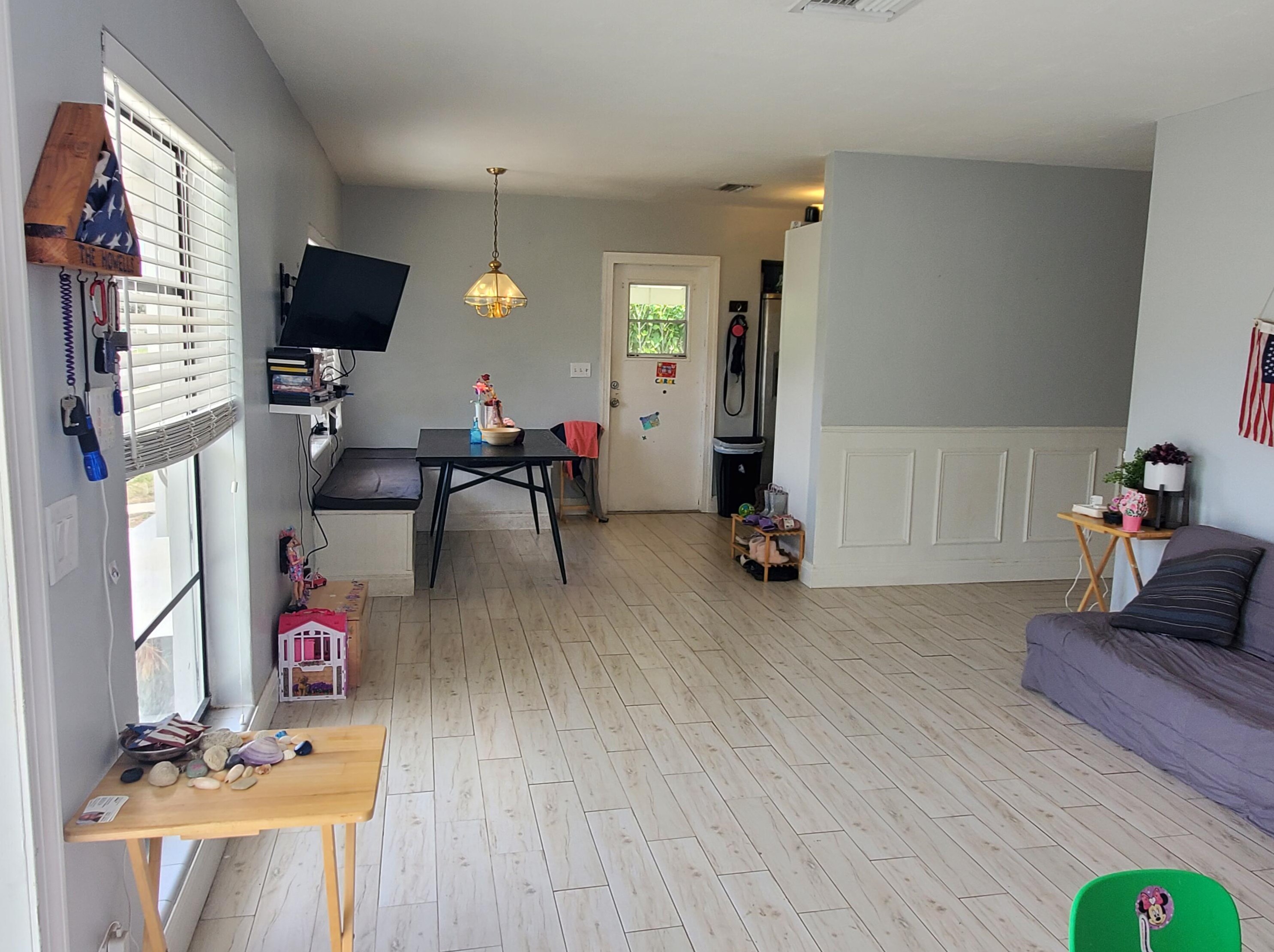 1015 Bloxham St, Lake Worth FL  33462-3123 exterior