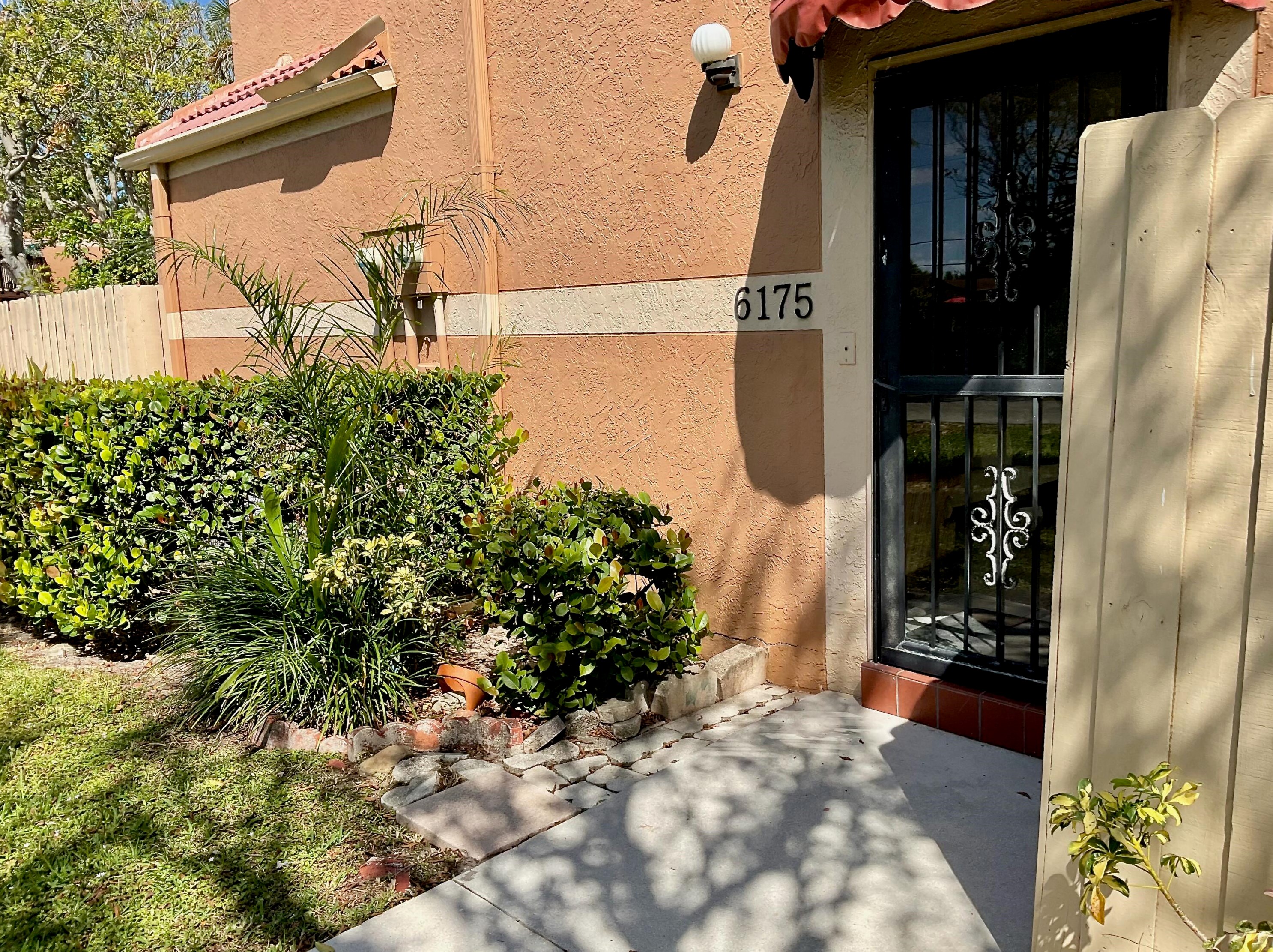 6175 Seven Springs Blvd, Lake Worth, FL 33463-1610