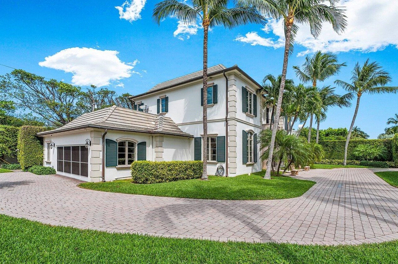 125 Via Vizcaya, Palm Beach, FL 33480