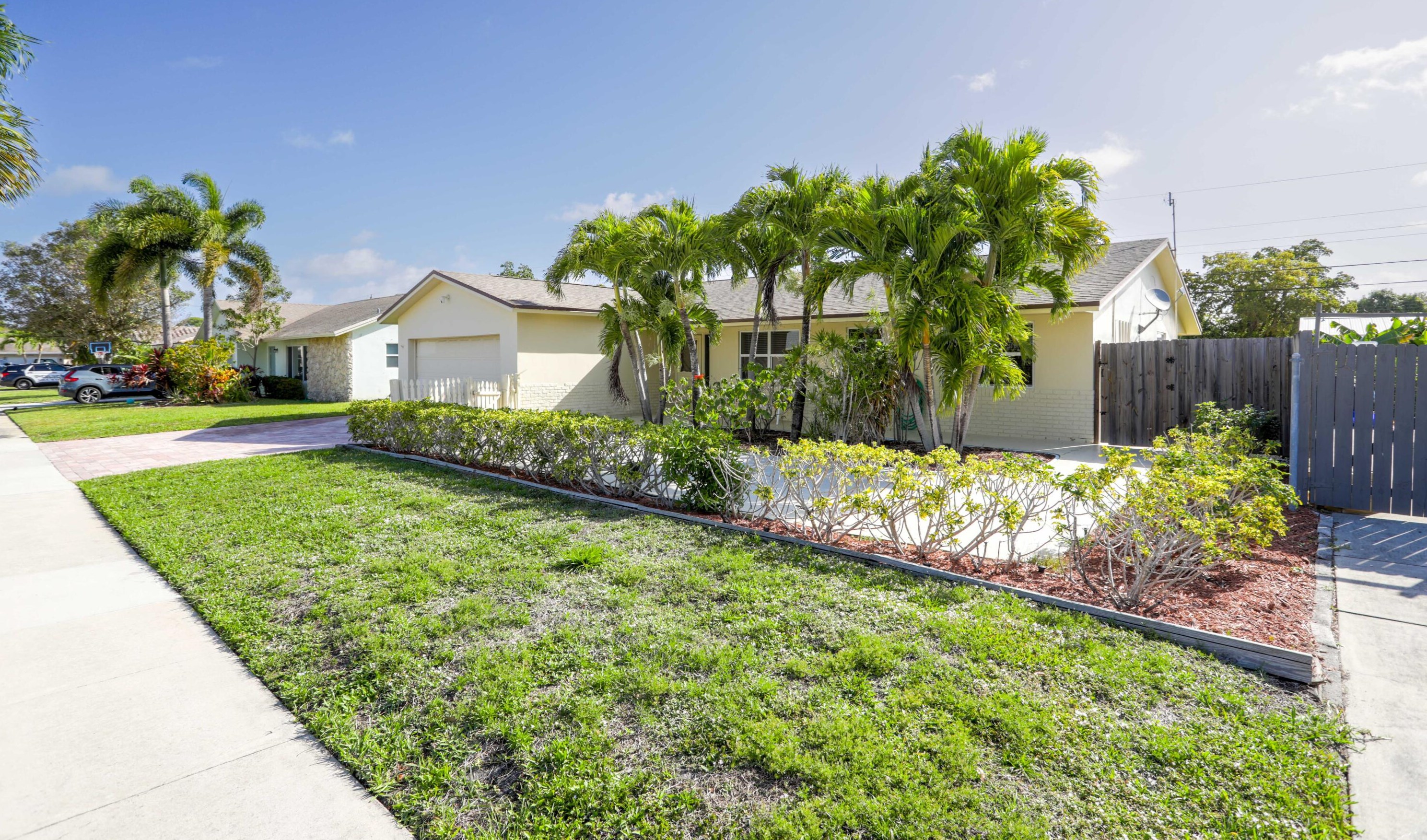 129 Orchard Ridge Ln, Boca Raton, FL 33431-3933