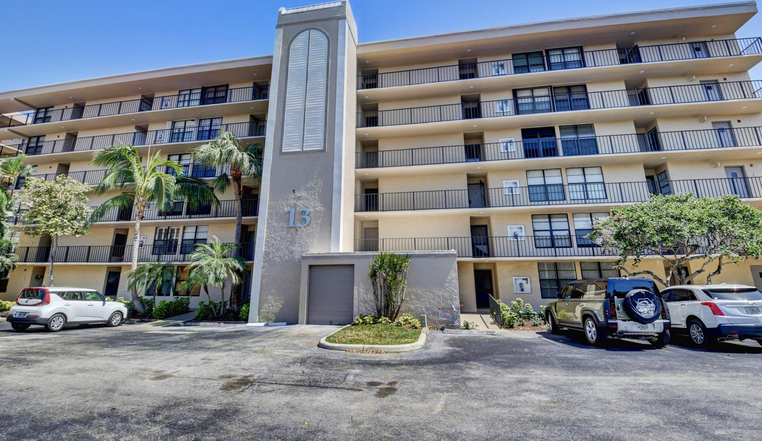 13 Royal Palm Way #606, Boca Raton, FL 33432
