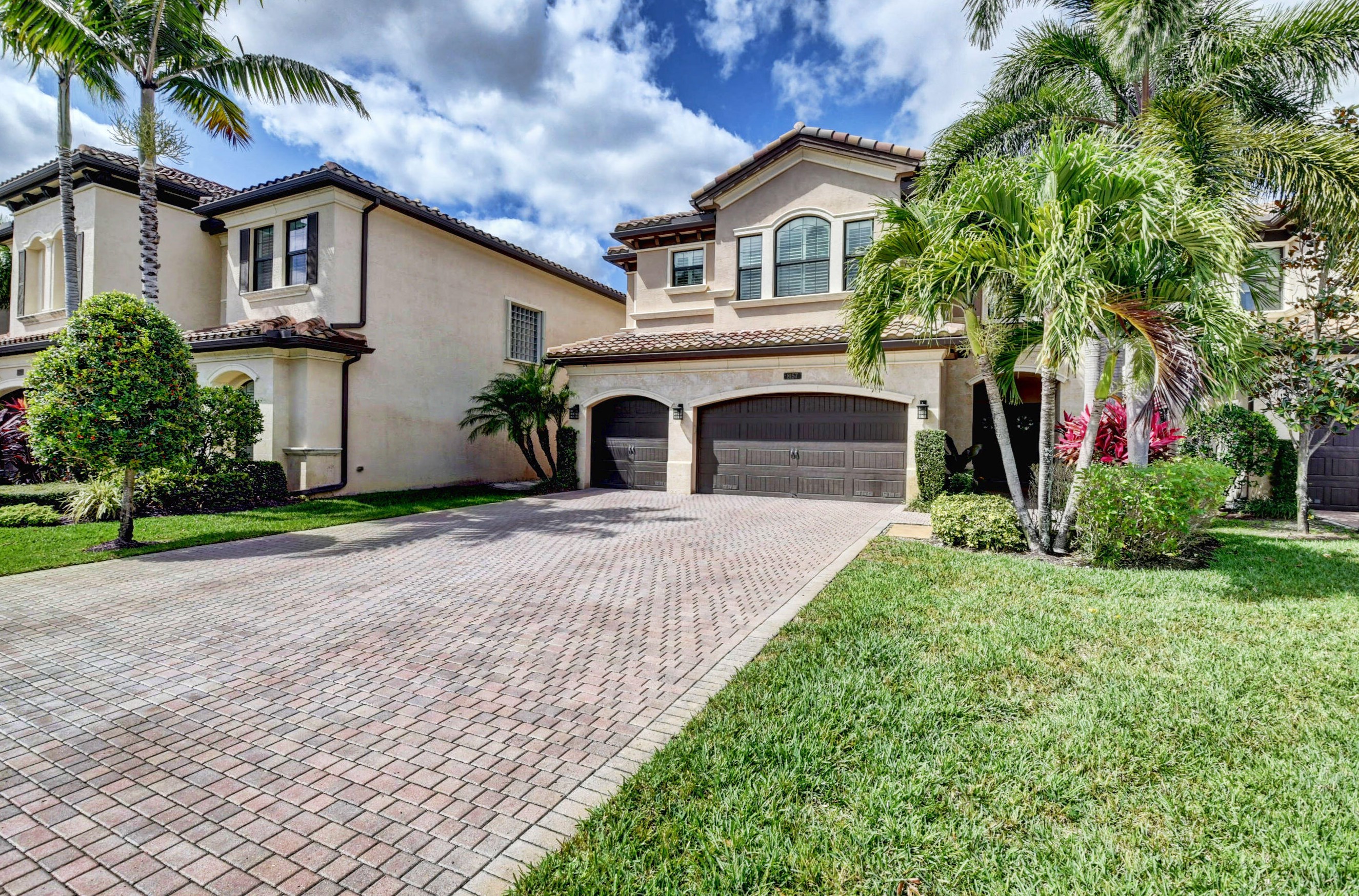 8157 Lawson Bridge Ln, Delray Beach, FL 33446