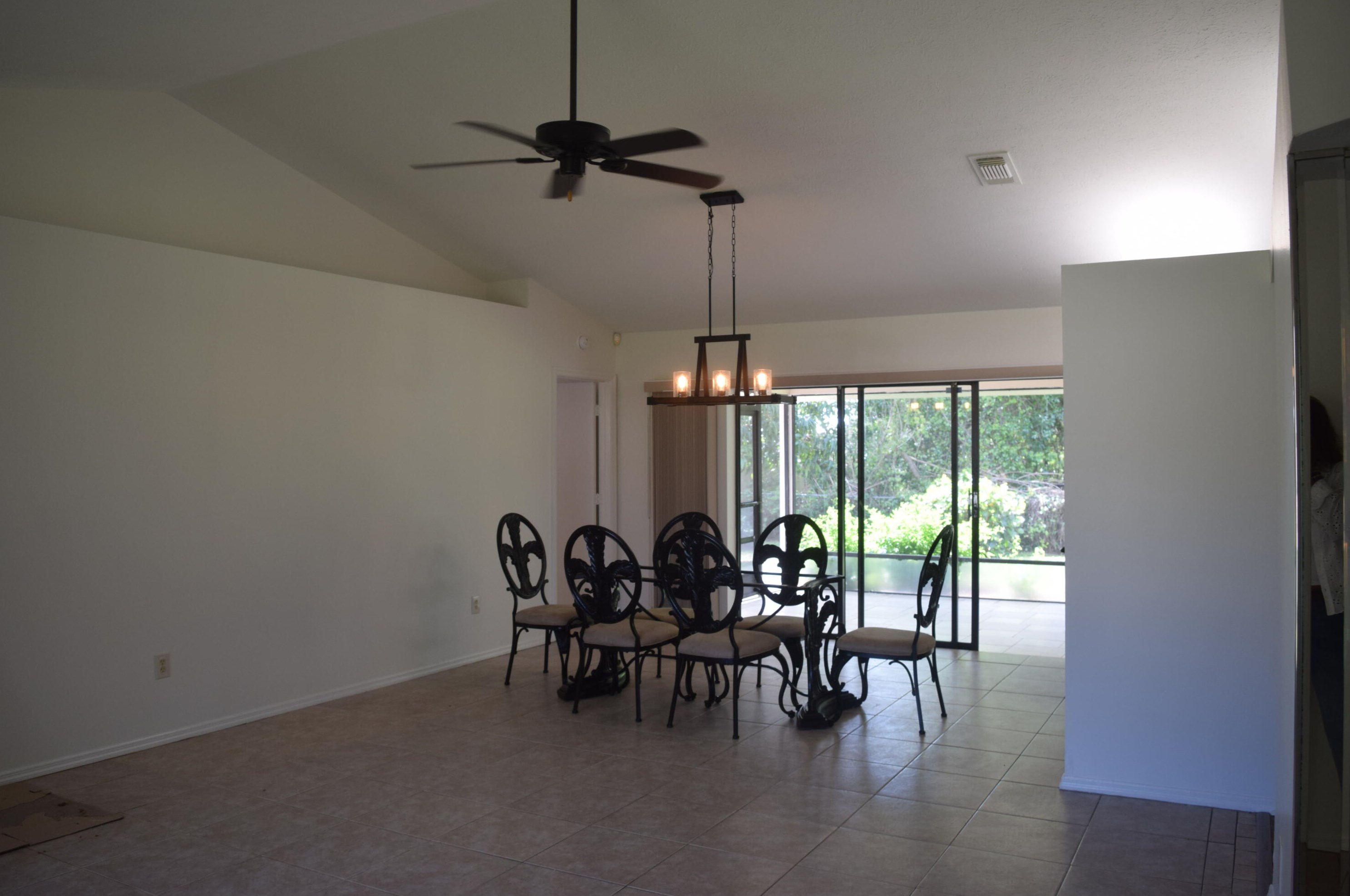 742 Se Starflower Ave, Fort Pierce, FL 34983