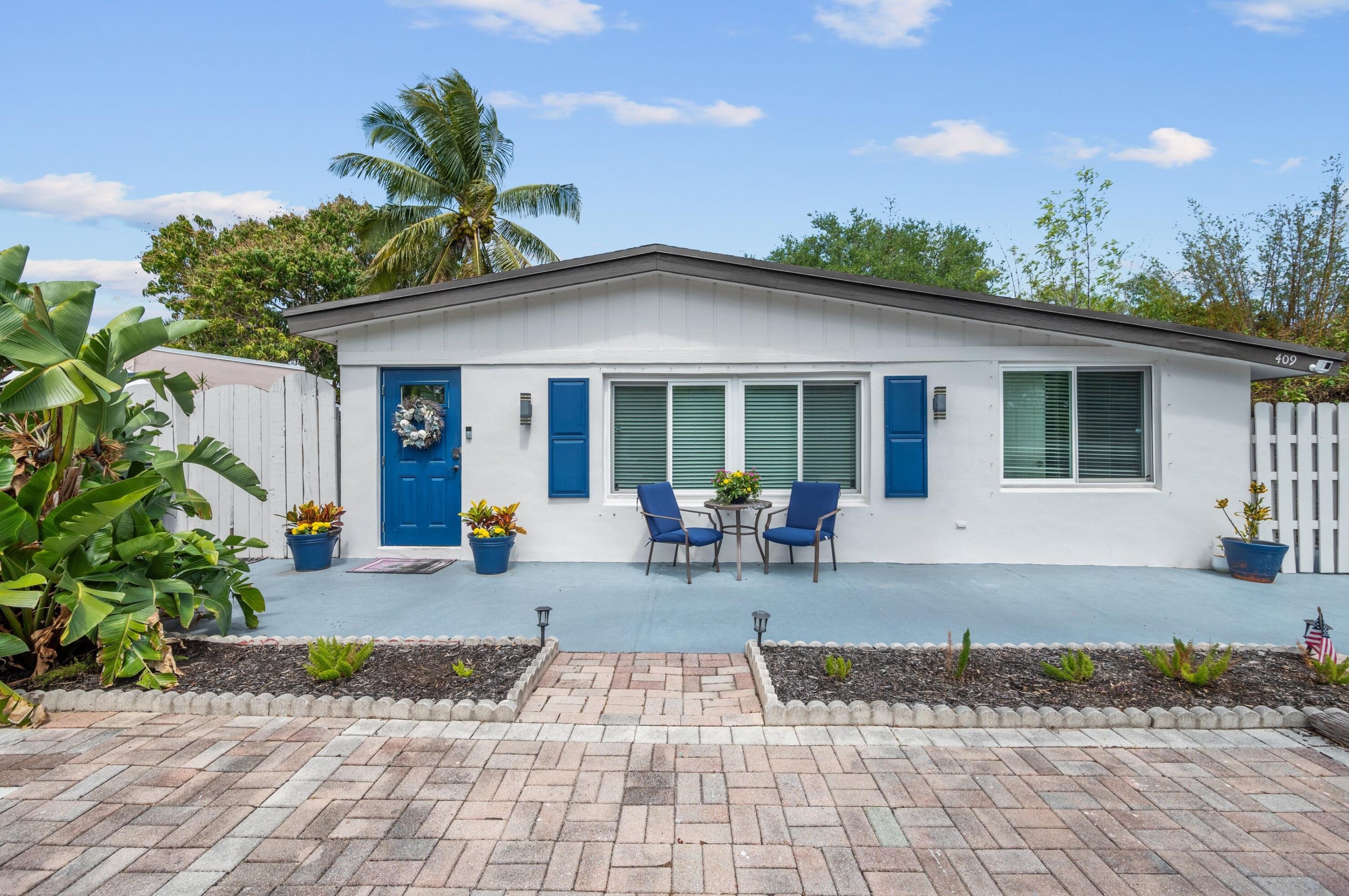 409 Manchester St, Boca Raton, FL 33487-4025