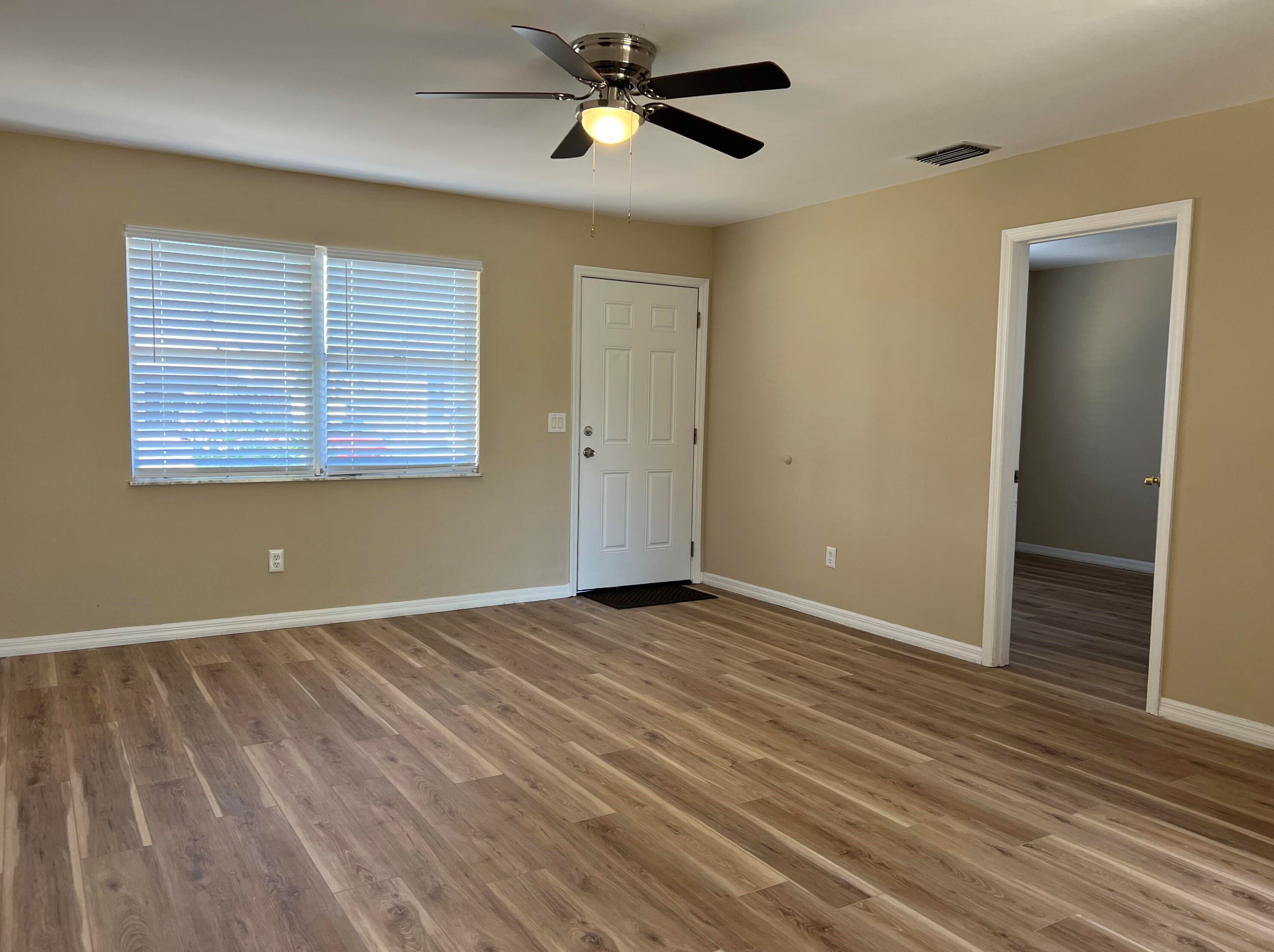 970 Sw Whittier Ter, Fort Pierce, FL 34953