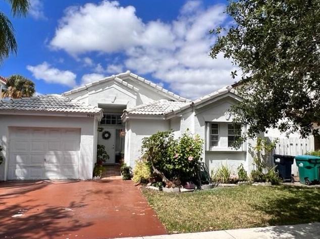 9660 155th Ave, Miami, FL 33196-3820