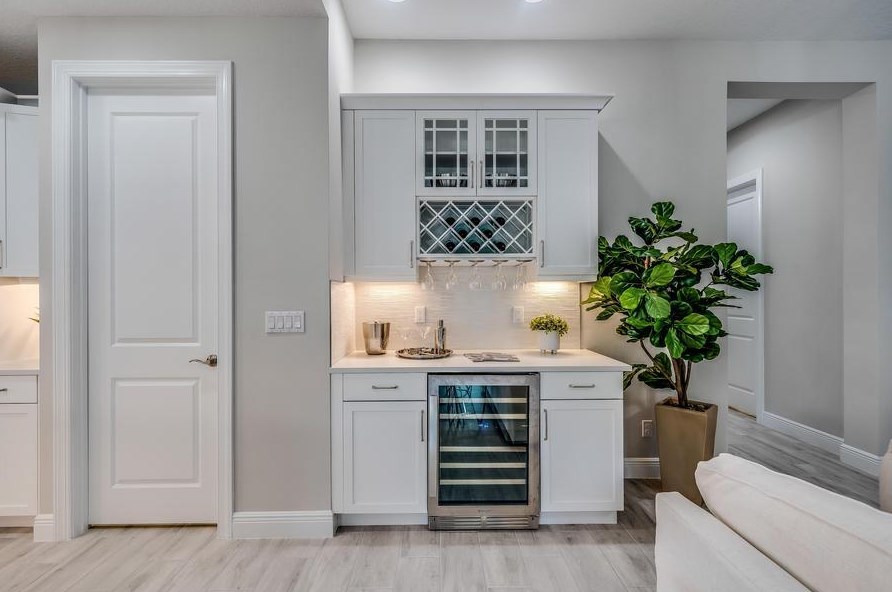 1975 Magnolia Ln, Vero Beach, FL 32963