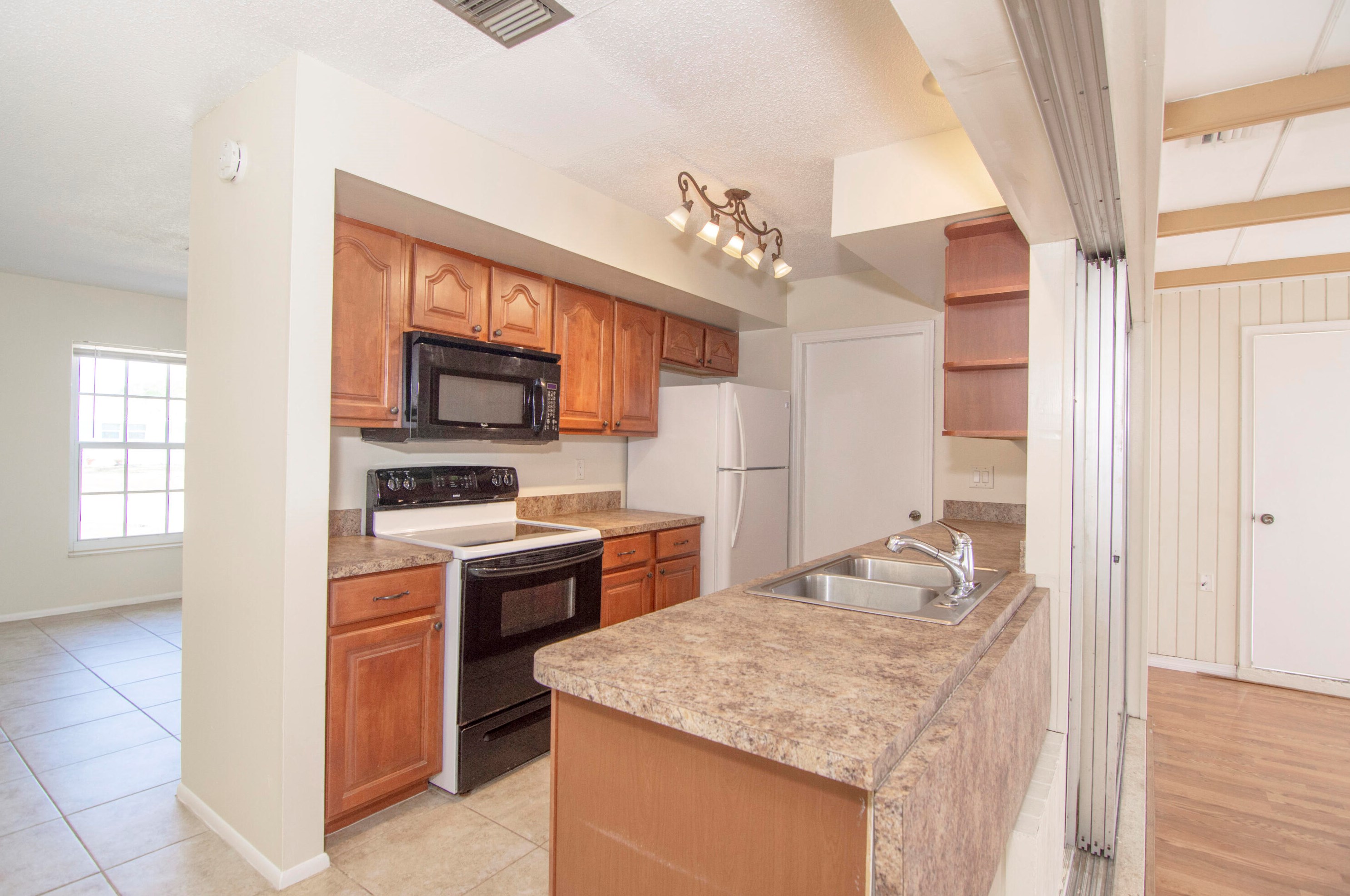 457 Se Calmoso Dr, Fort Pierce, FL 34983