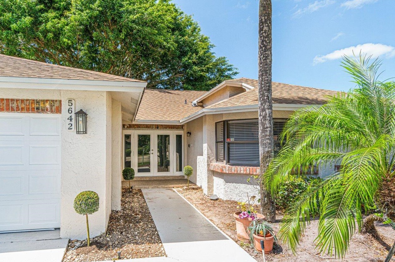 5642 Forest Oaks Ter, Delray Beach, FL 33484