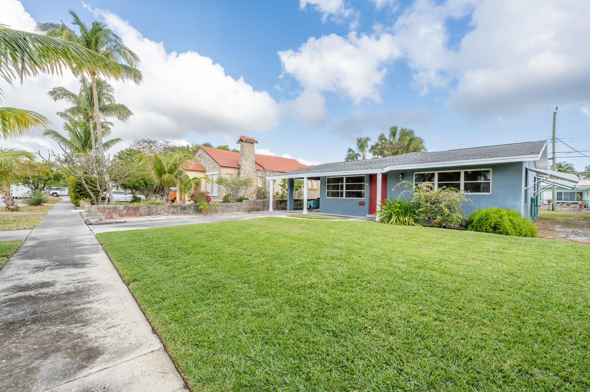 106 Auburn Dr, Lake Worth, FL 33460-6310