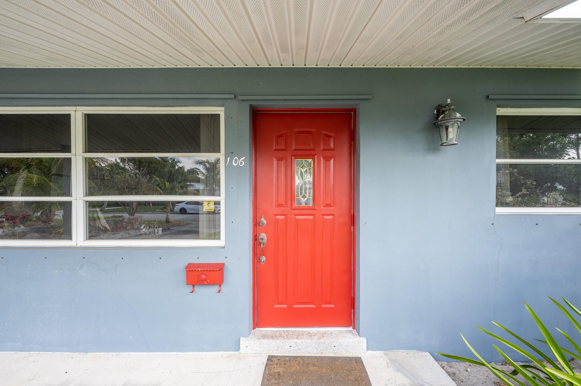 106 Auburn Dr, Lake Worth FL  33460-6310 exterior