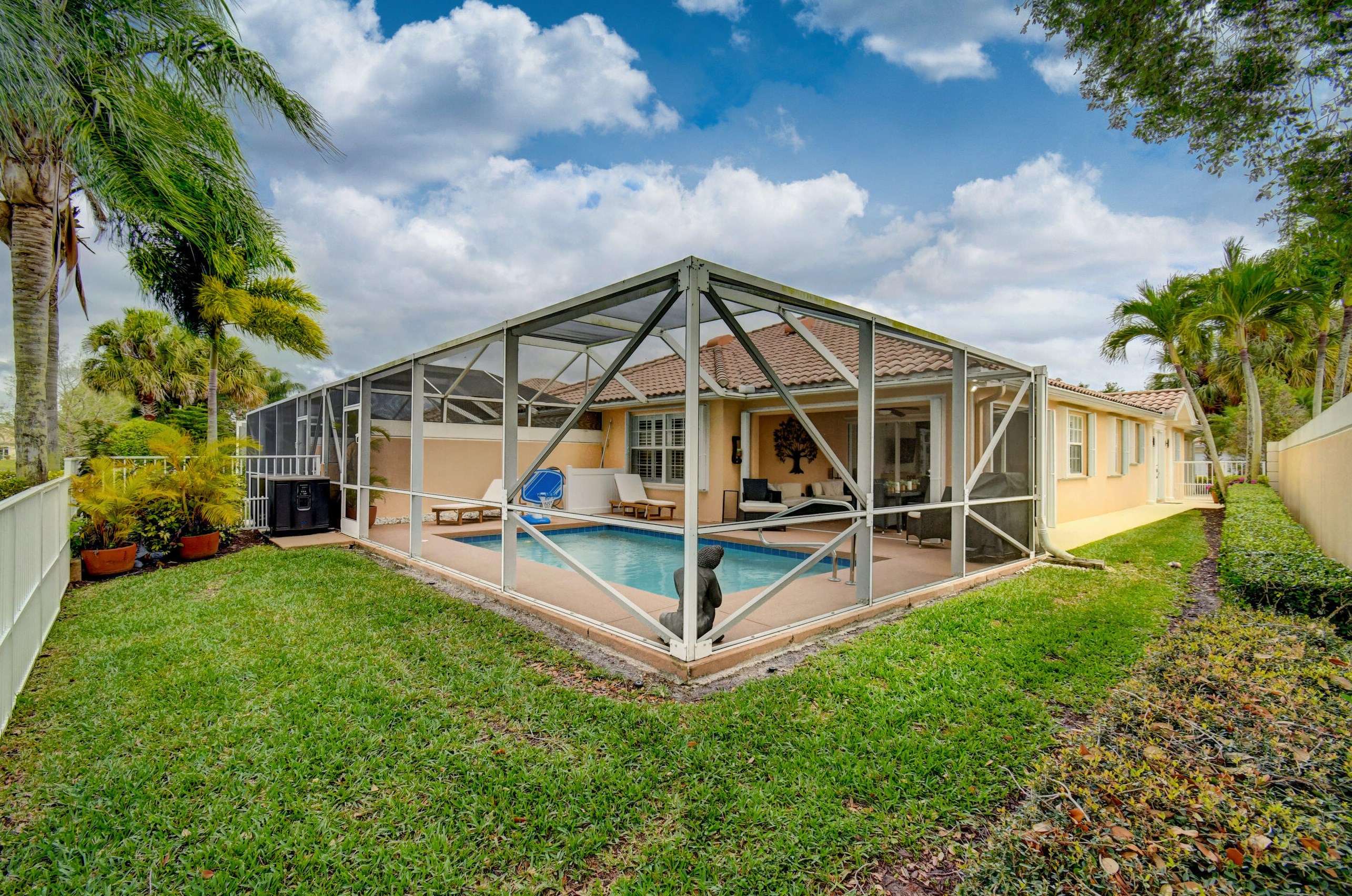 3105 Verdmont Ln, West Palm Beach, FL 33414