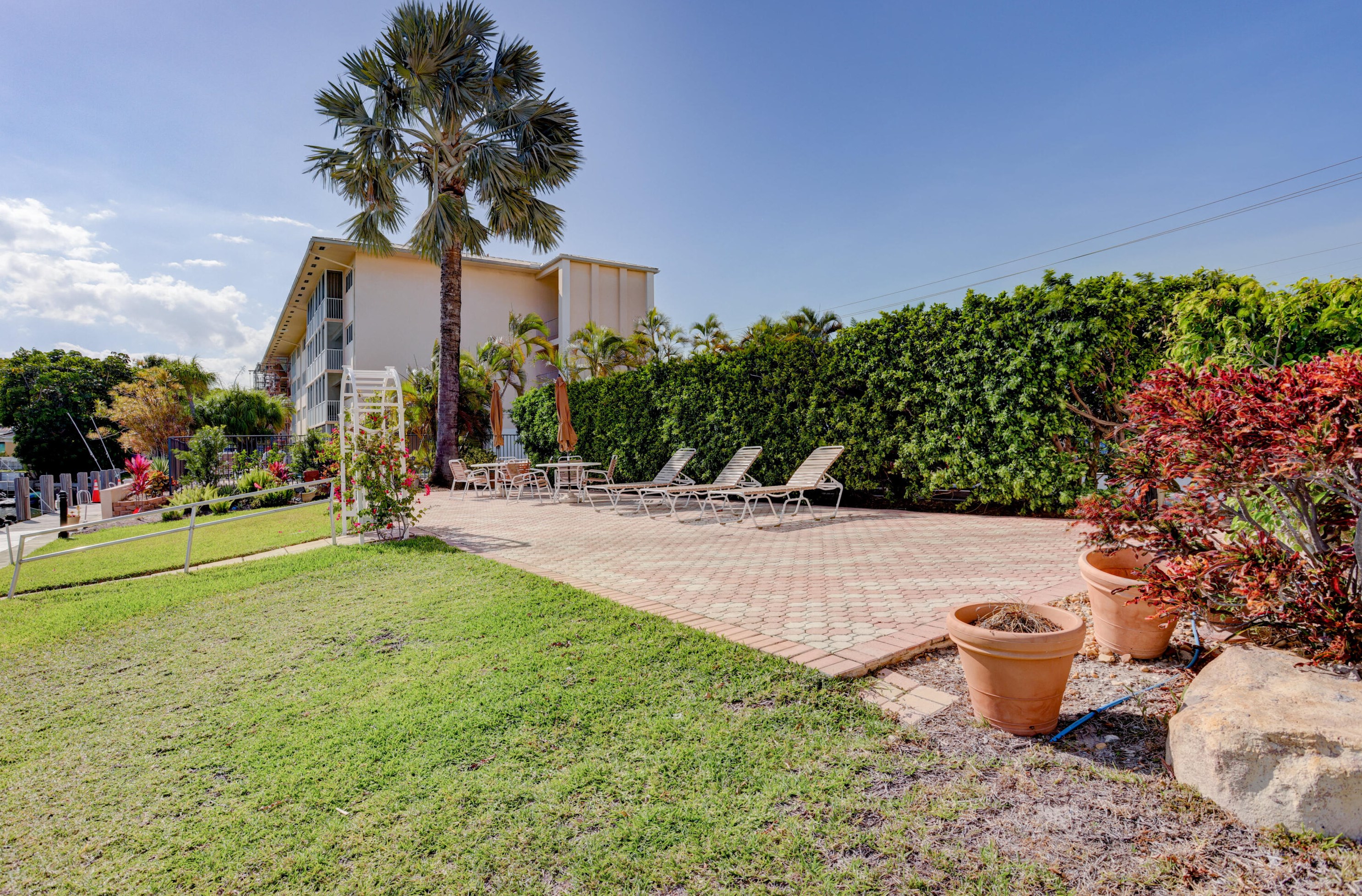 750 Spanish River Blvd, Boca Raton FL  33431-6101 exterior