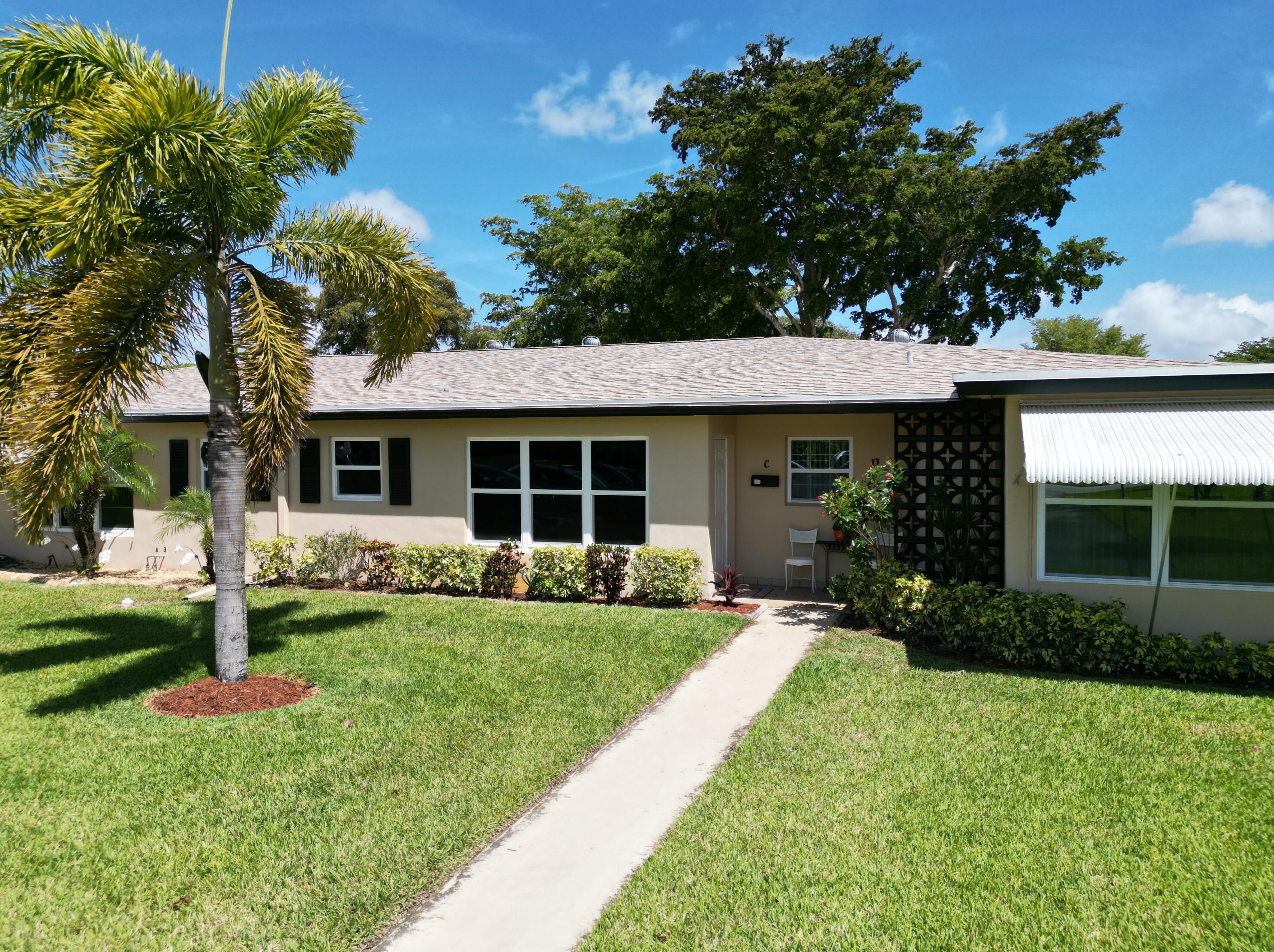 1027 South Dr #c, Delray Beach, FL 33445