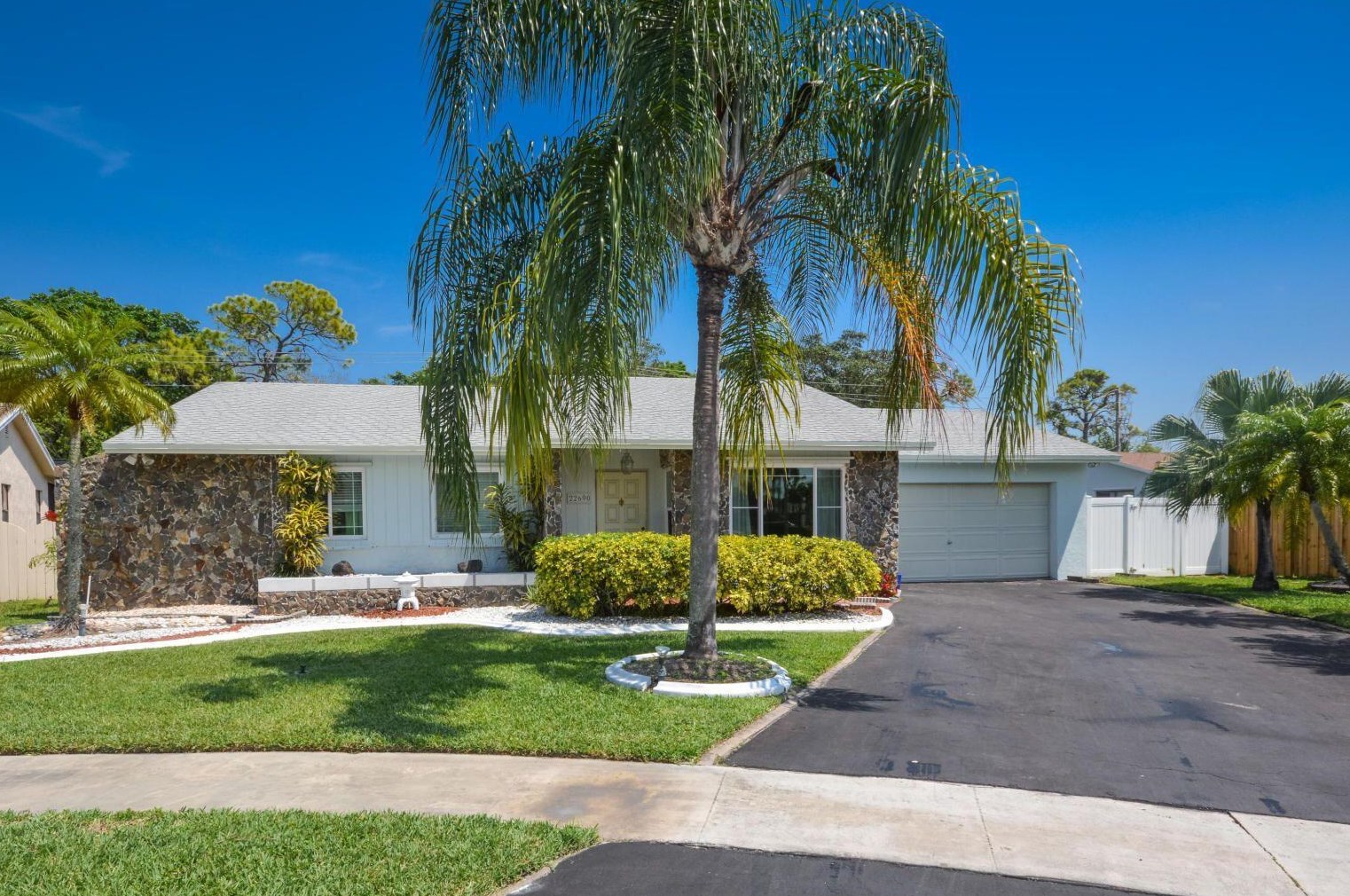 22690 54th Ave, Boca Raton, FL 33433-6295